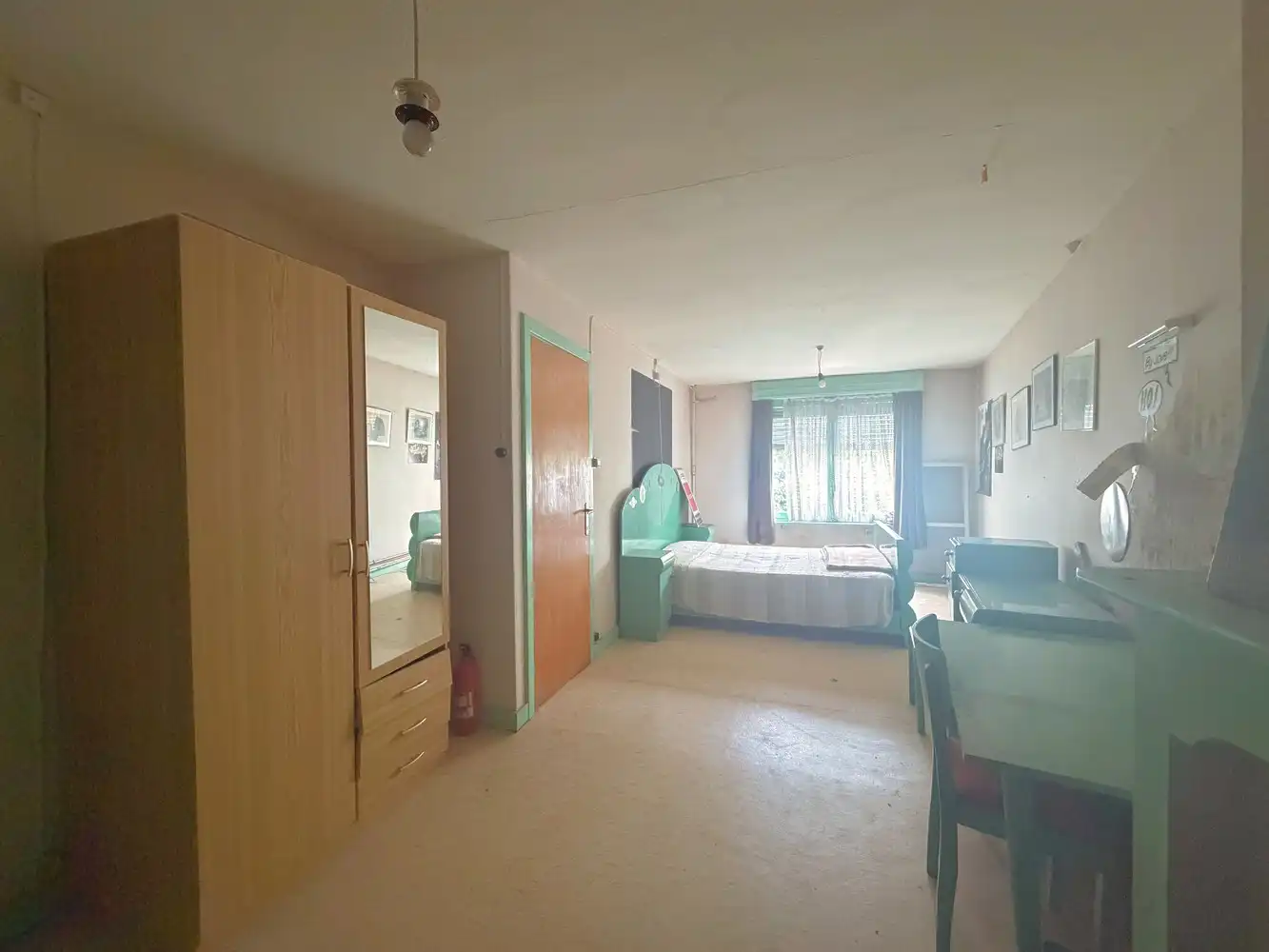 Uniek pand voor grondige renovatie in hartje Torhout foto 15
