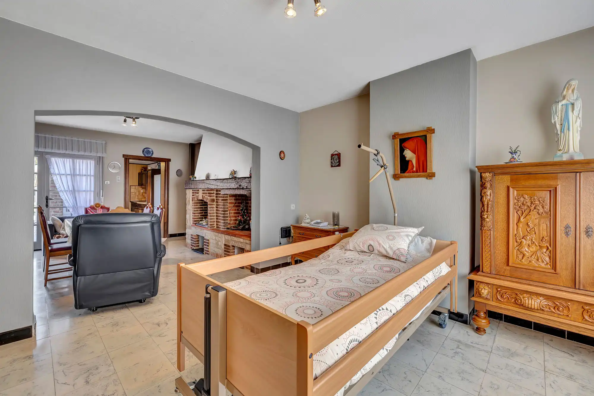 Te renoveren woning met veel potentieel te Liedekerke foto 6