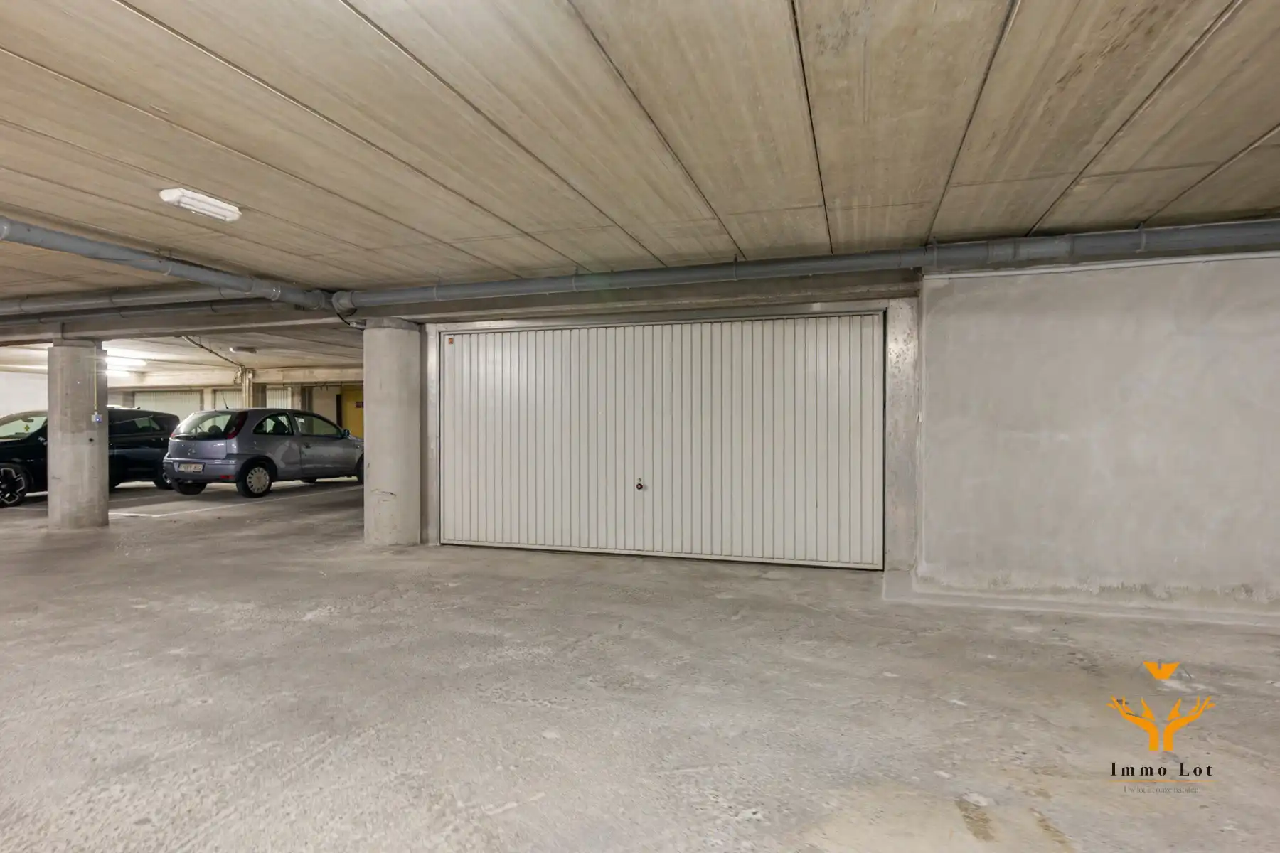 Instapklaar appartement aan de markt in Zele foto 13