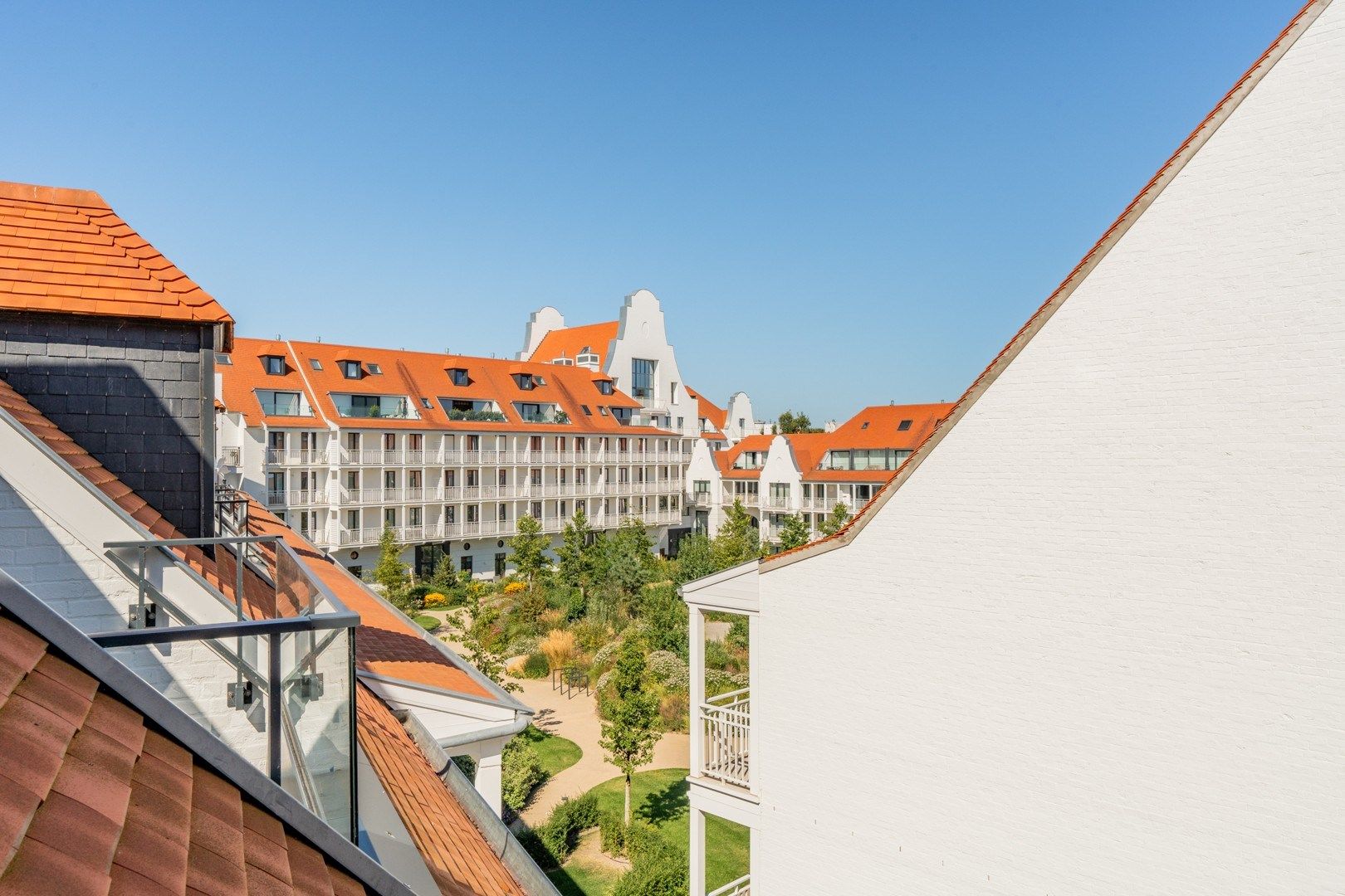 Luxe penthouse te duinenwater met zuid georiënteerd terras nabij het meer. foto 16