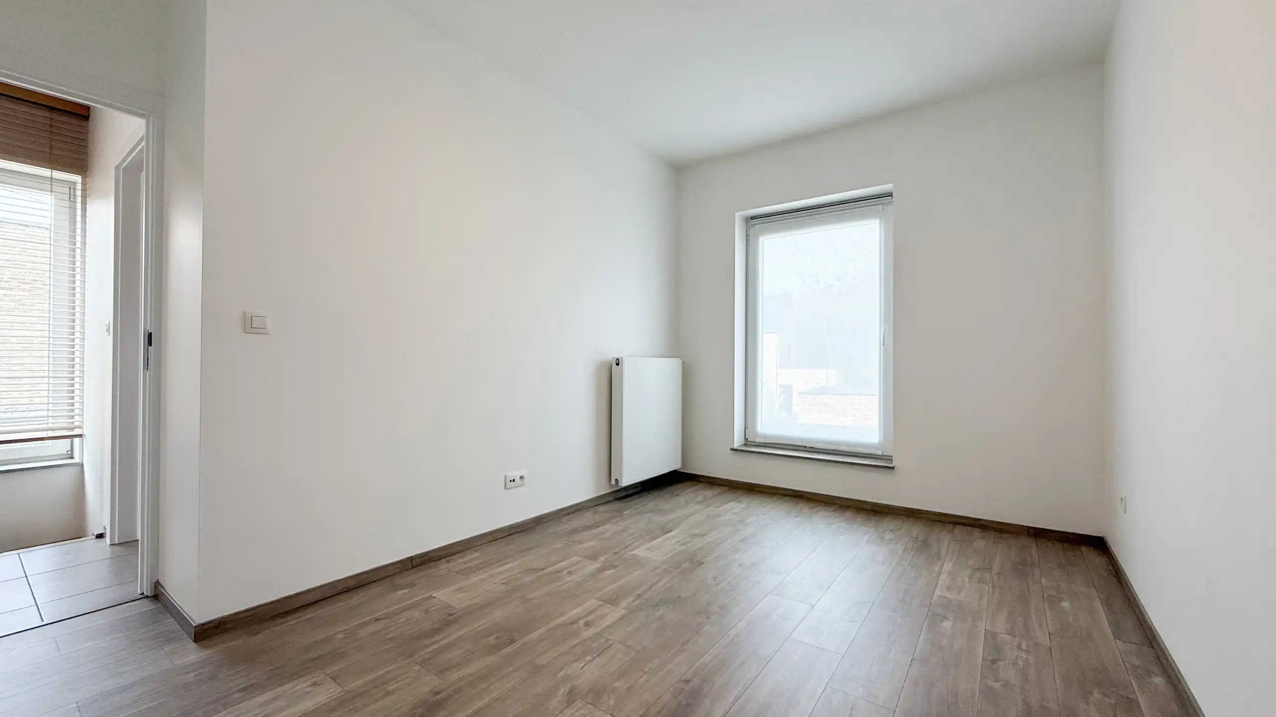 Instapklare energiezuinige woning (2020) met tuin en carport foto 35