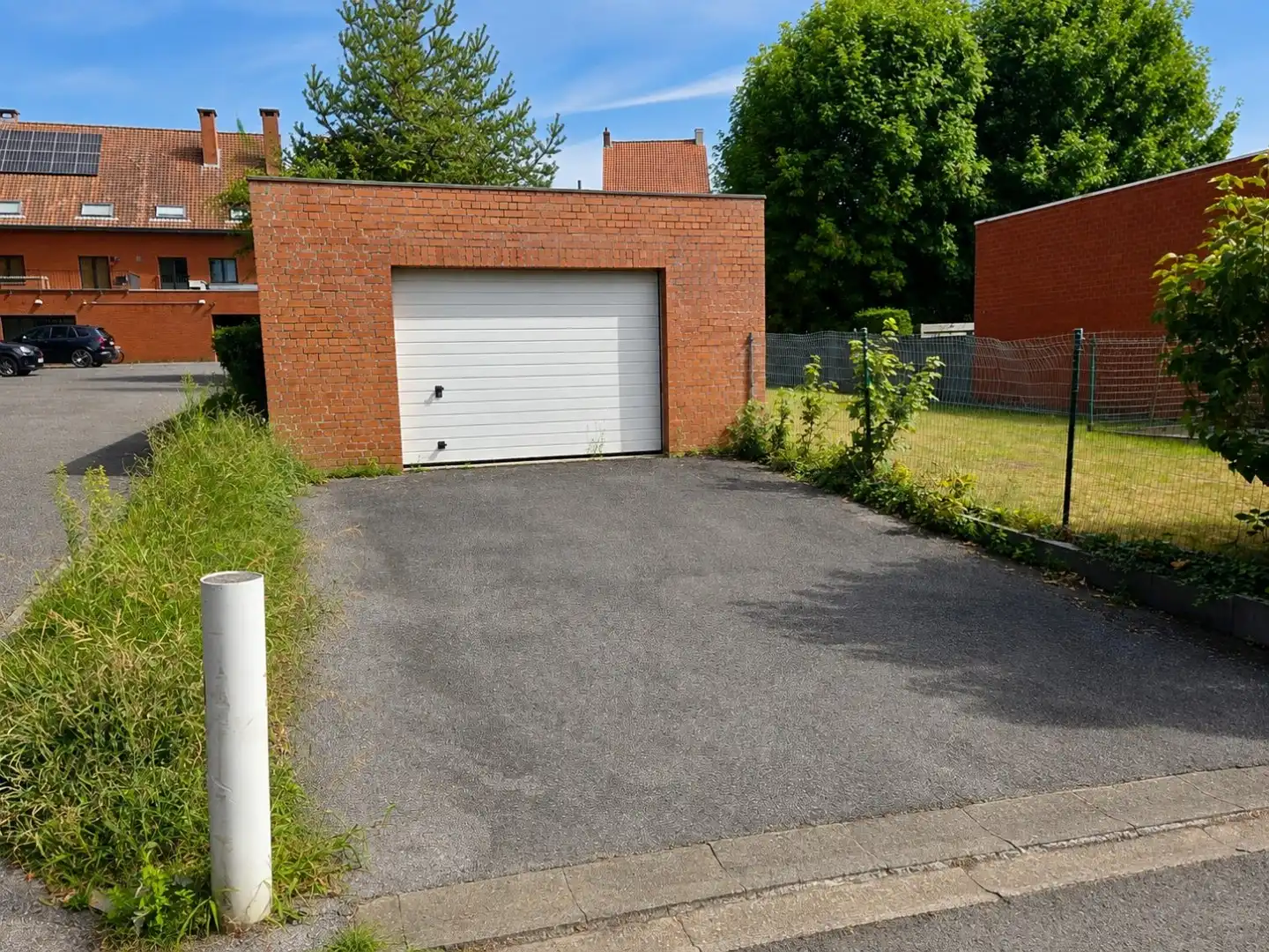Verrassend volume in het centrum van Aalbeke met ruime garage. foto 4