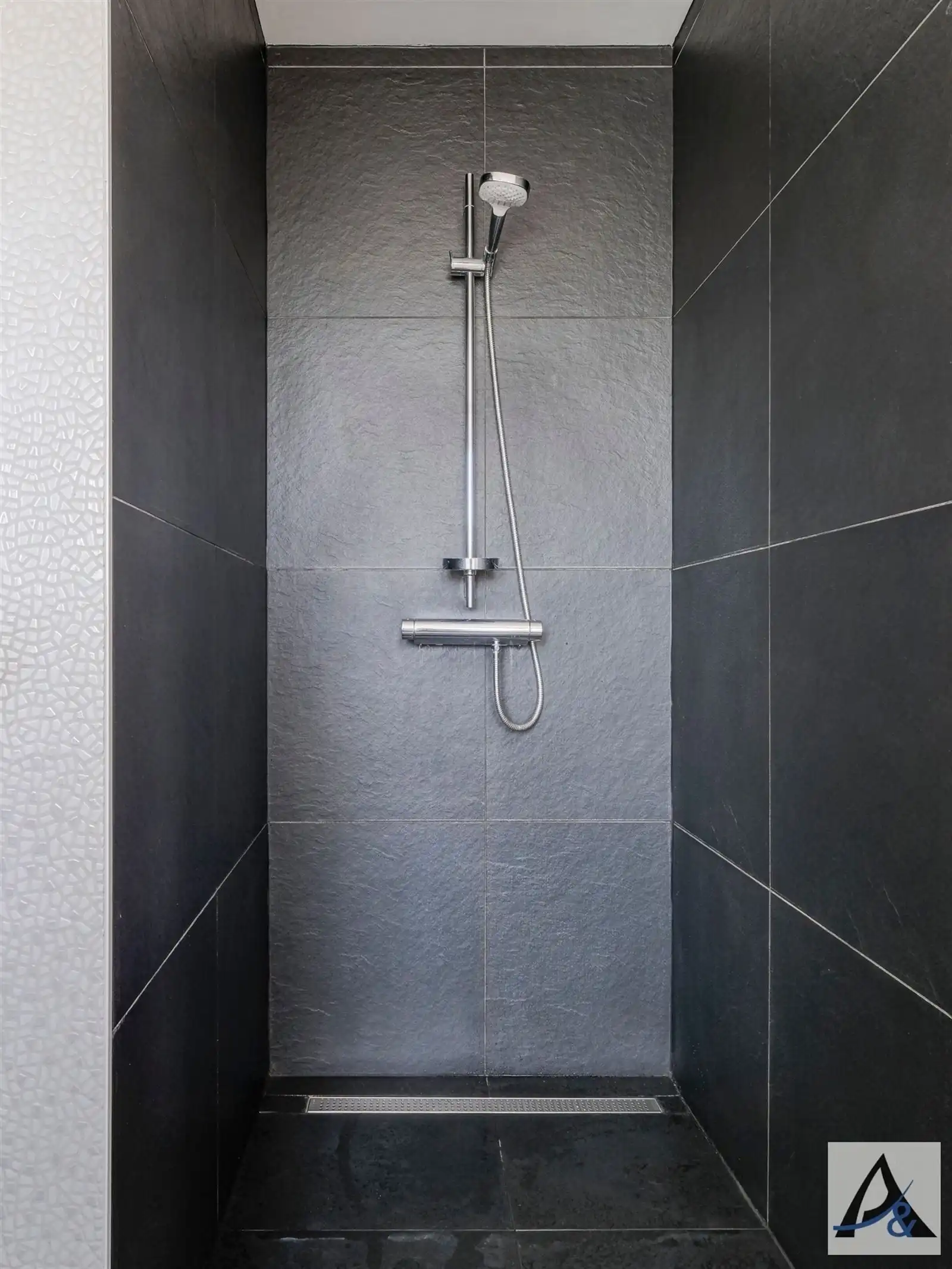 ruim en exclusief penthouse te koop nabij centrum van Beringen! foto 31