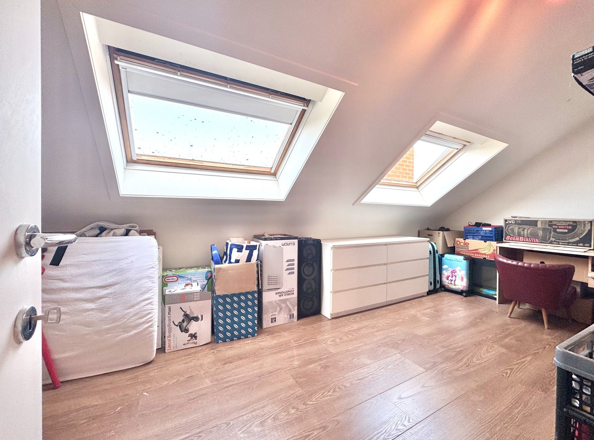 WONING MET 4 KAMERS - TUIN - GROTE CARPORT & UITWEG ACHTERAAN - 433 M² foto 38