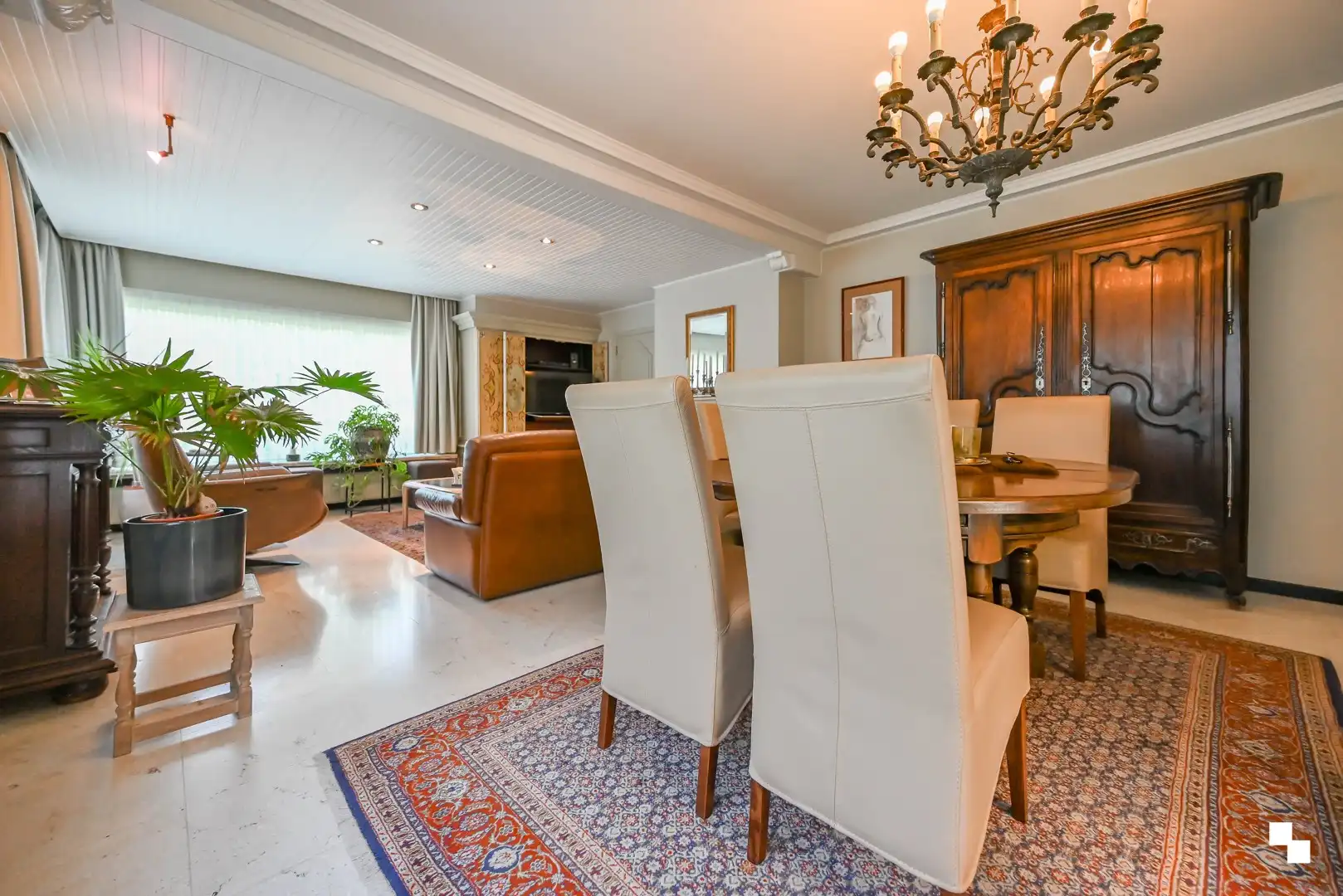 Charmante villa met ruime tuin, veelzijdige indeling en topligging nabij het hart van de Bosmolens foto 6