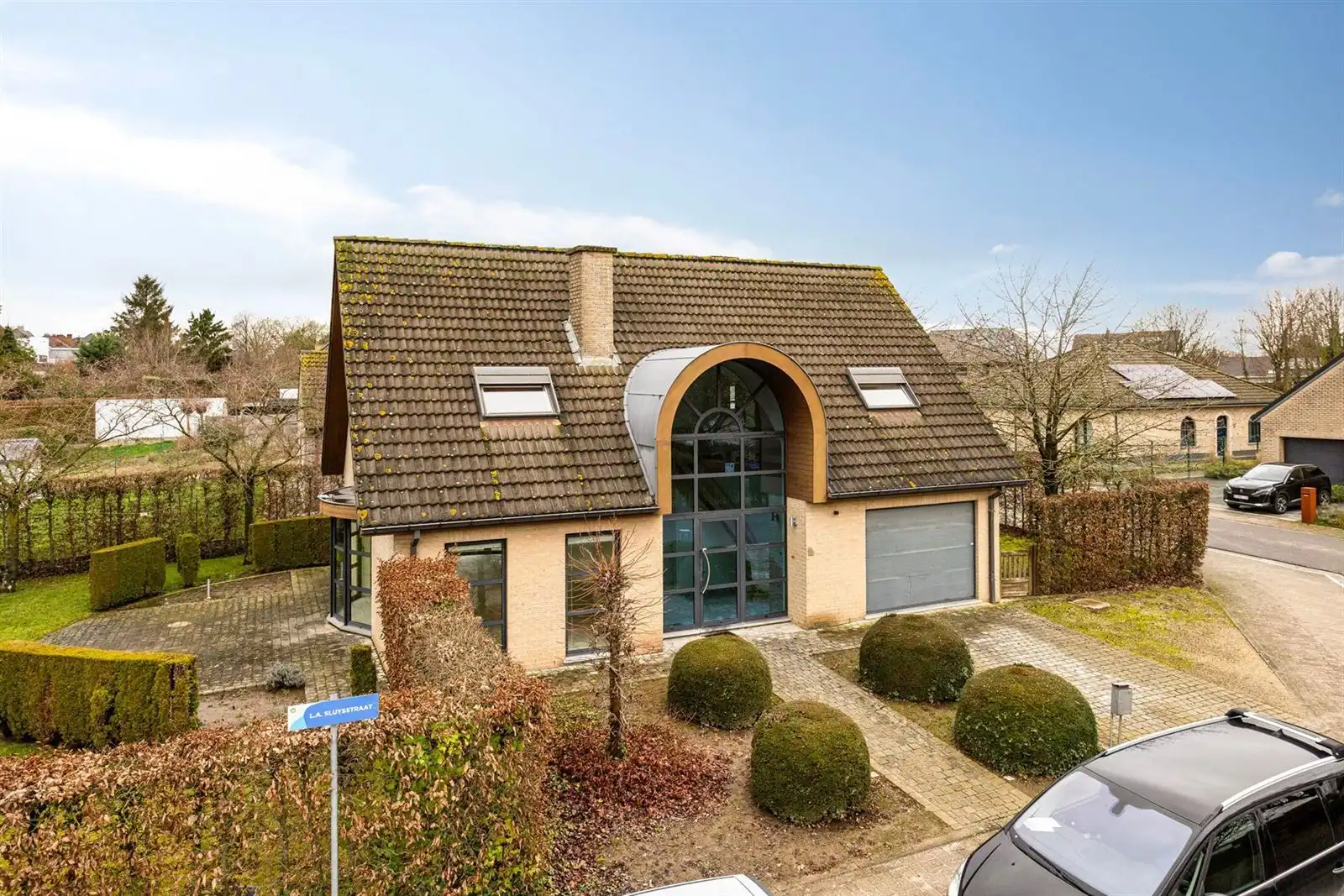 Instapklare villa met 4 kamers en garage op 6a 79ca foto 2