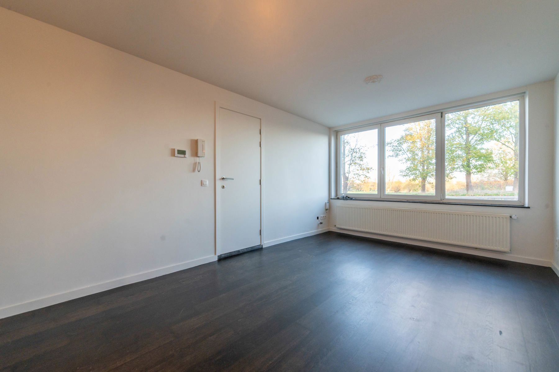 Perfect gelegen gelijkvloers appartement met 1 slaapkamer.  foto 2