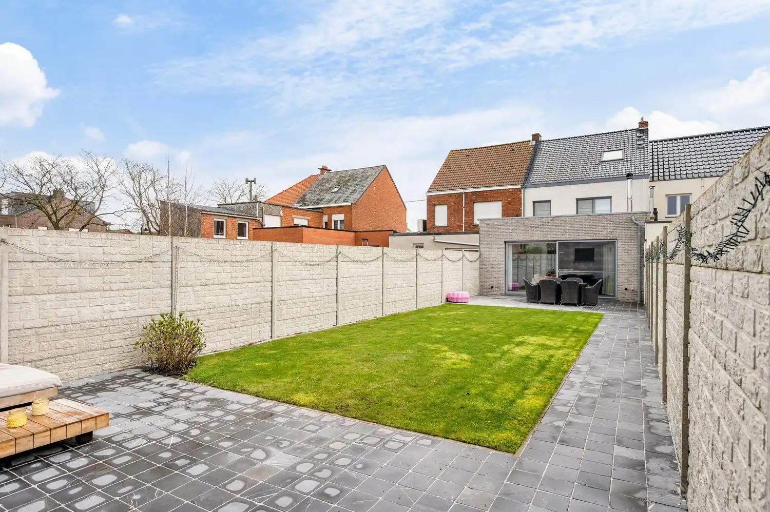 Volledig vernieuwde gezinswoning met tuin. foto 37