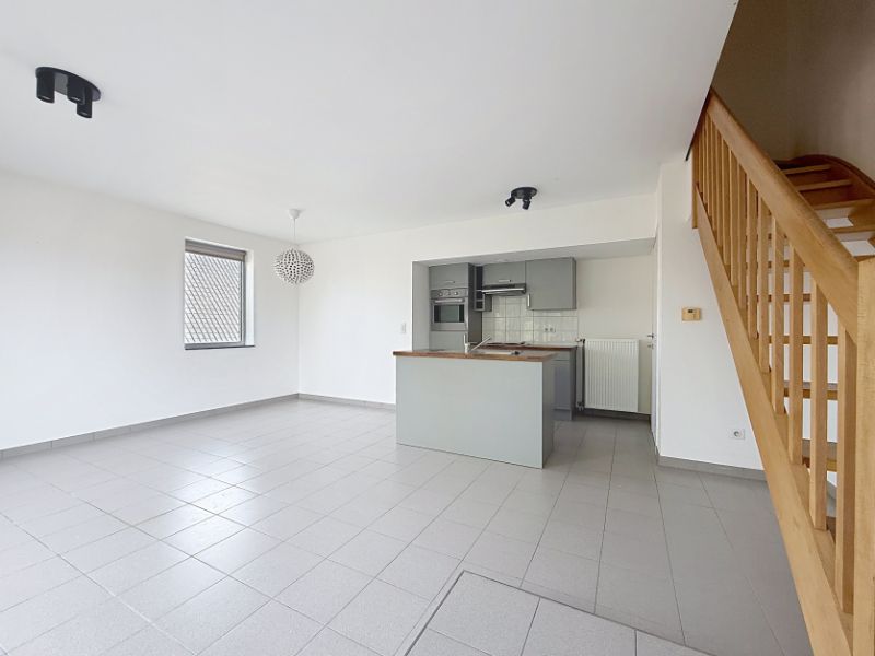 Duplex appartement met 2 slaapkamers, terras en garage foto 4