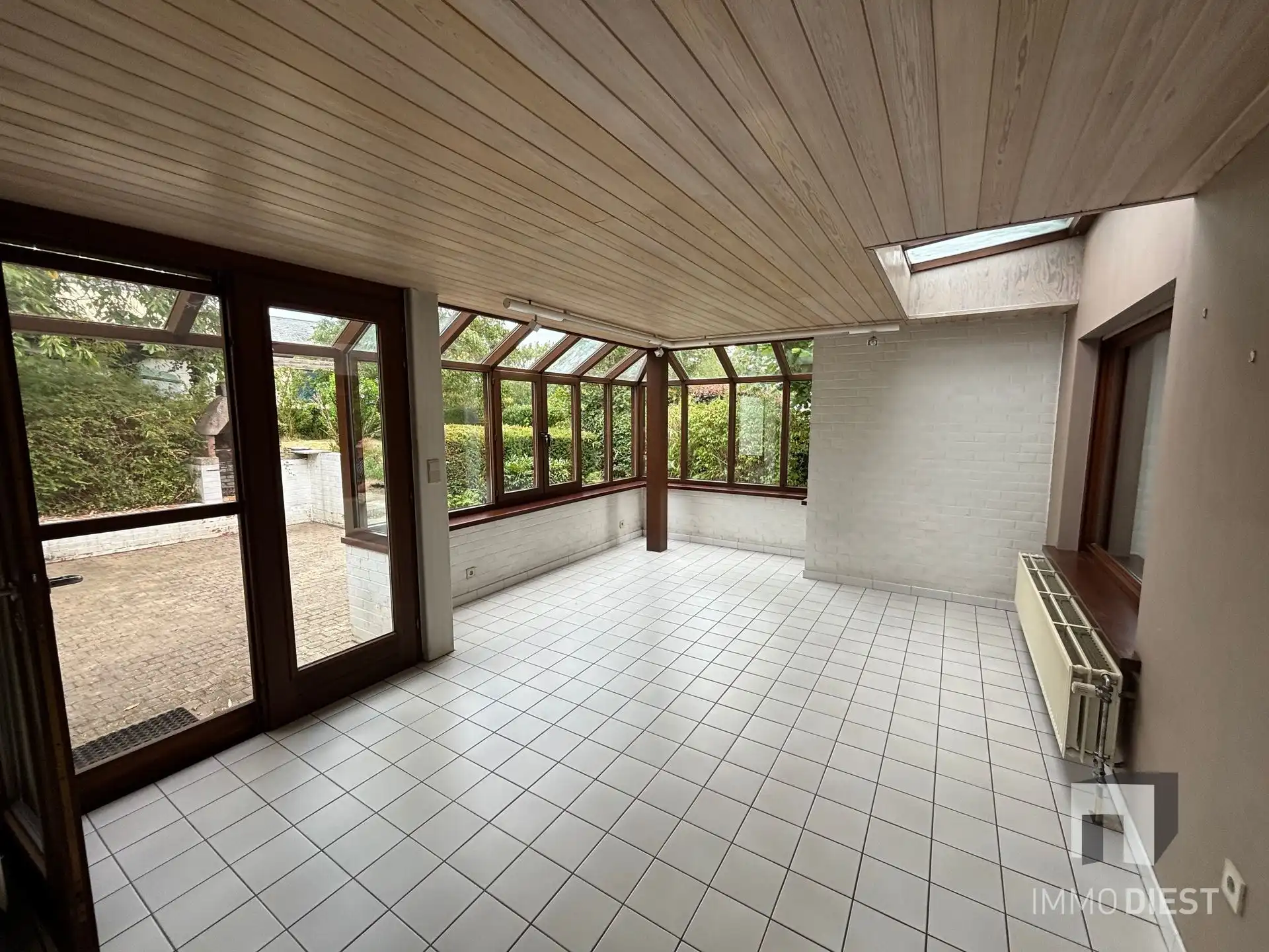 Te koop: Te renoveren vrijstaande woning met 3 slaapkamers en ruime garage  foto 13