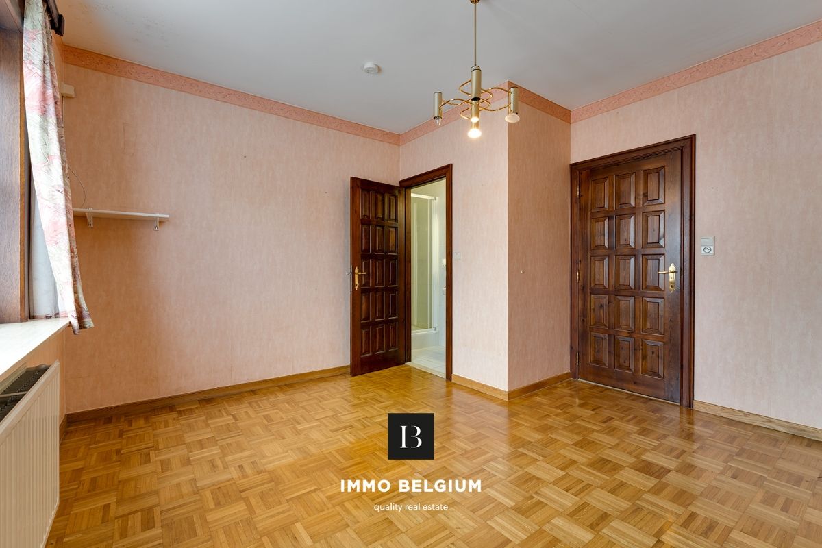 Ruime villa in een rustige wijk nabij het centrum foto 14