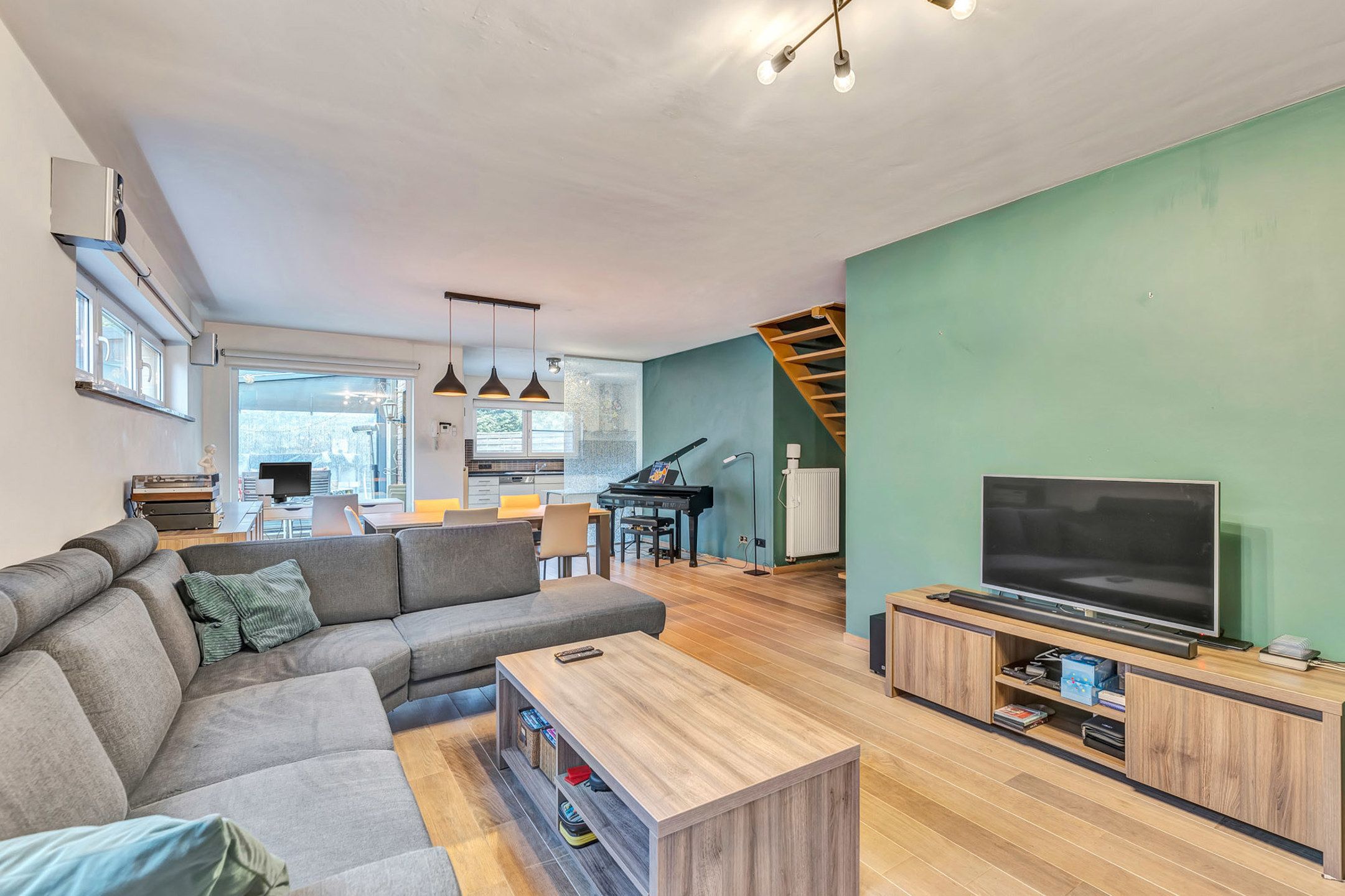 Ruime, instapklare HOB met 4 slpks, garage en tuin foto 3