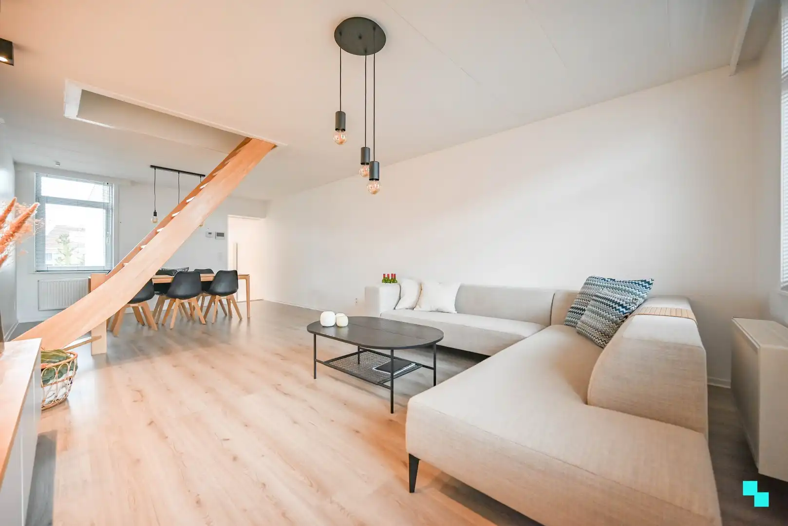 Instapklare starterswoning in Deerlijk foto 7