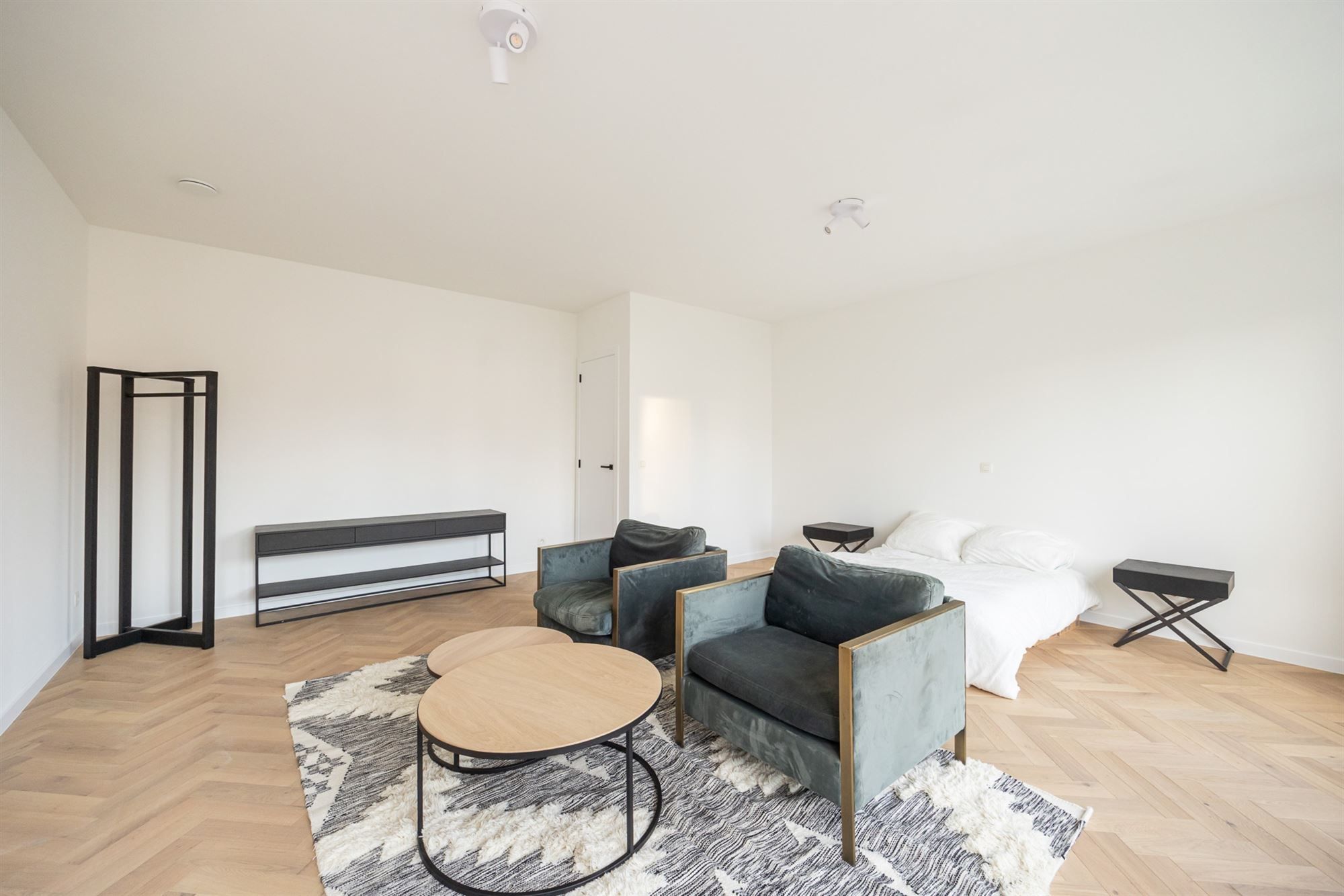 Nieuwbouwwoning met vier slaapkamers en tuin foto 15