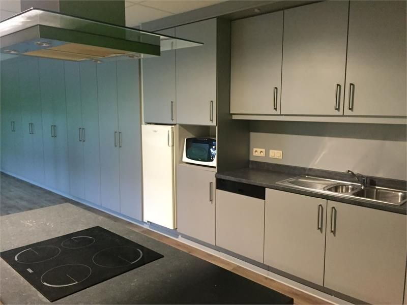 Magazijn (232m²) met appartement te huur in Winkelomheide (Geel) foto 9