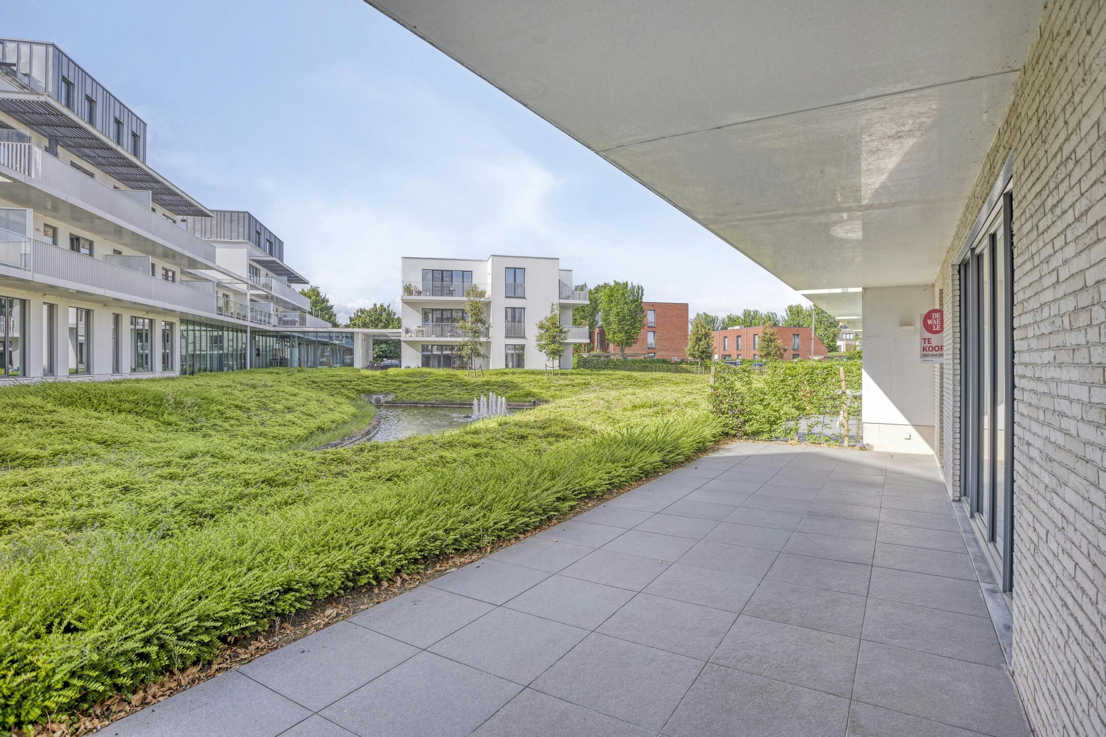 Gelijkvloers appartement te koop in Sint-Michiels foto 2