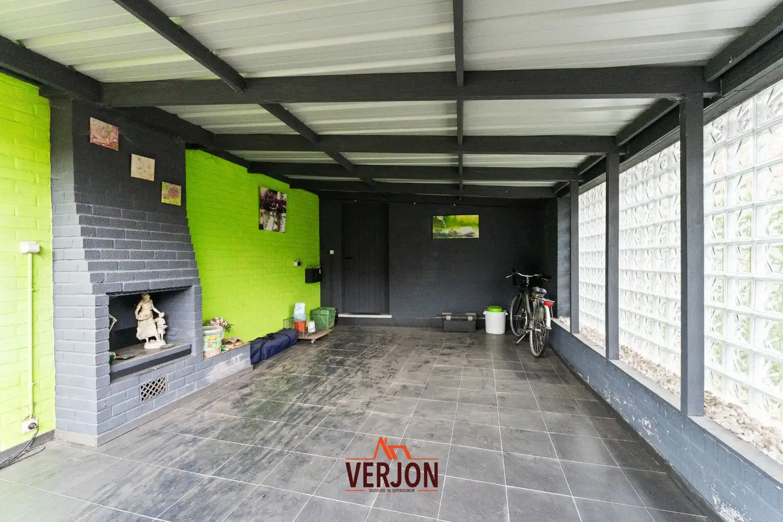 Veelzijdig handelspand met woonst te koop in Izegem! foto 32