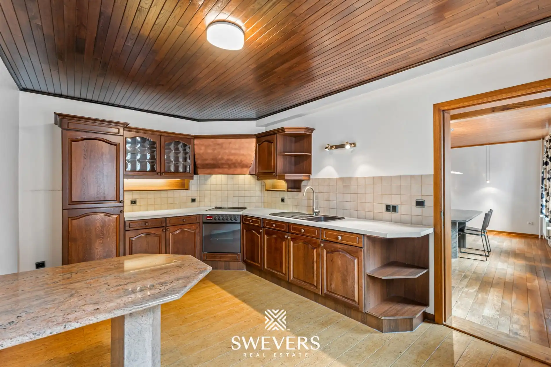 Instapklaar handelspand met woonst en tuin in Herk-de-Stad foto 15