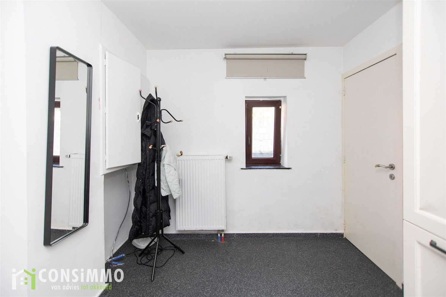 Vrijstaande, gerenoveerde woning op ruim perceel in het groene Genk-Sledderlo foto 18