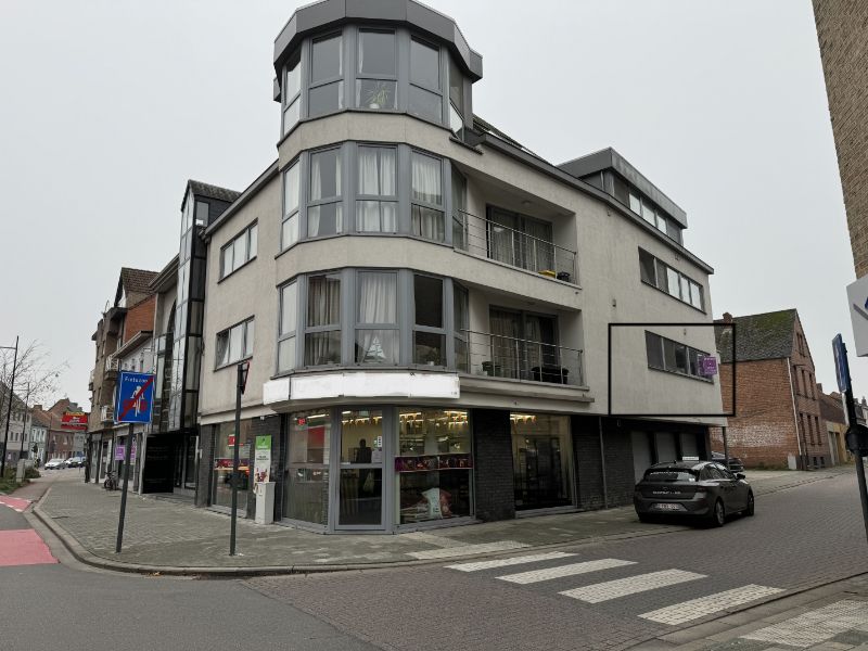 IN OPTIE! Instapklaar 2 slpk appartement nabij centrum Geel. foto {{pictureIndex}}