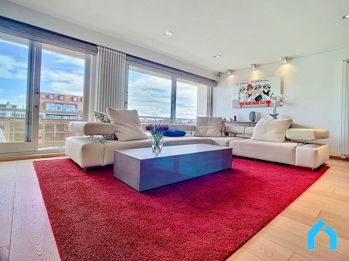 Uniek gelegen appartement gelegen op het Lichttorenplein te huur foto 2