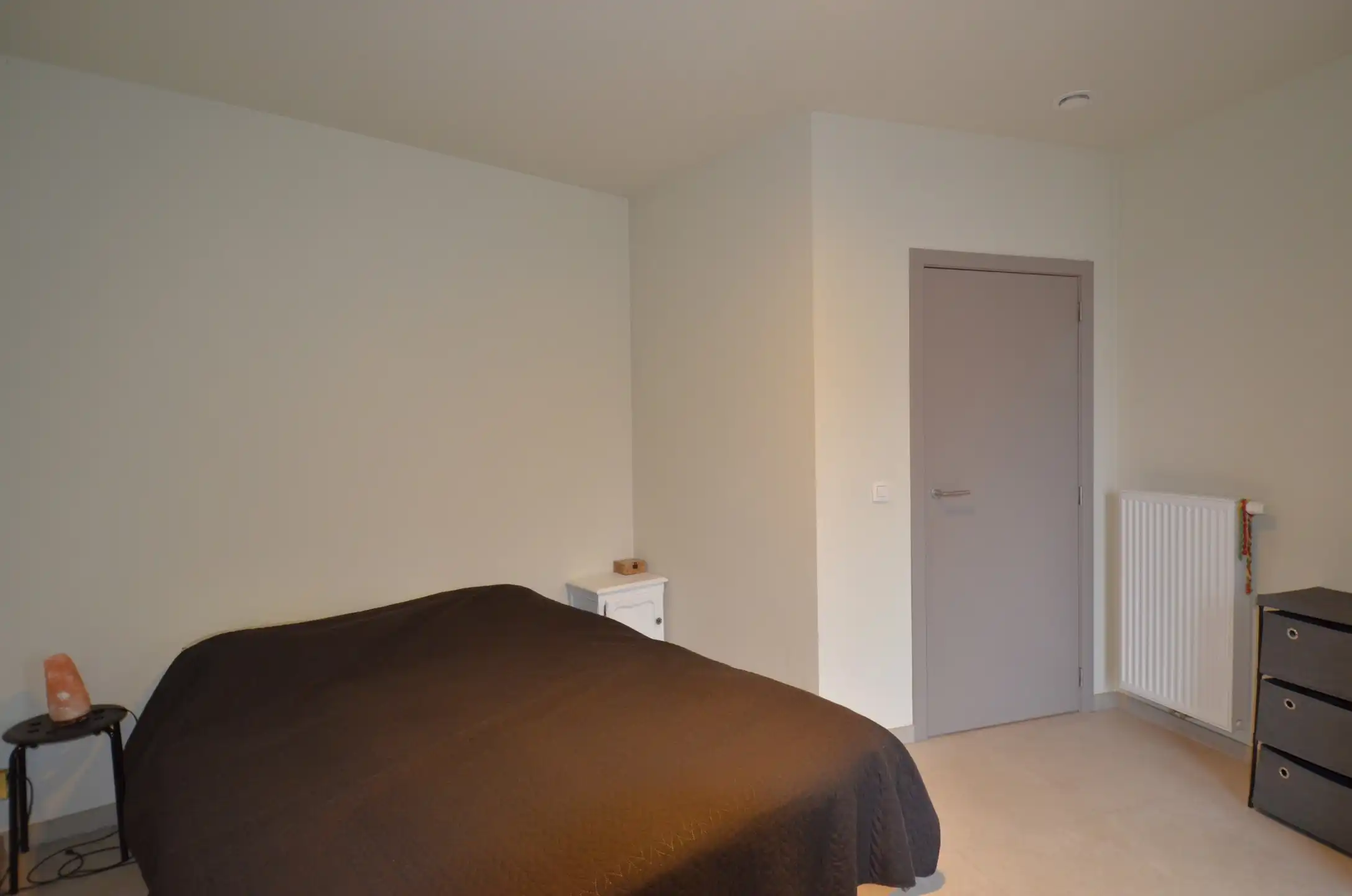 Recent appartement met 2 slaapkamers nabij het centrum foto 12