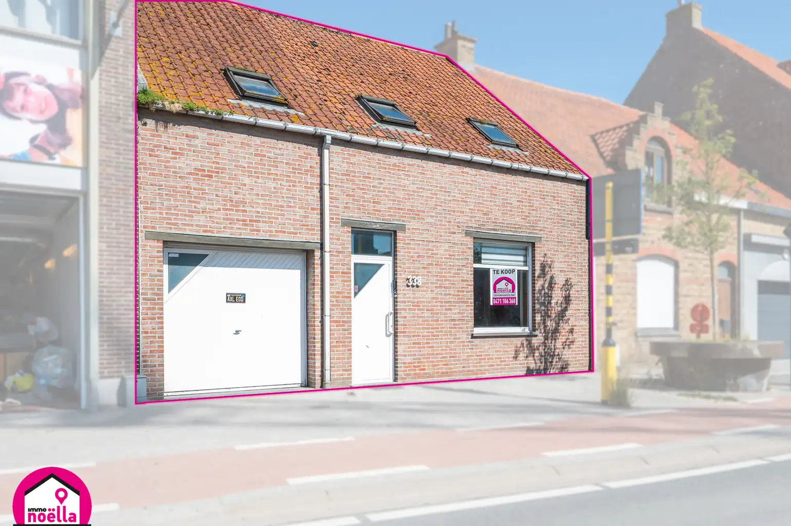 Te koop: te renoveren rijwoning op toplocatie foto {{pictureIndex}}