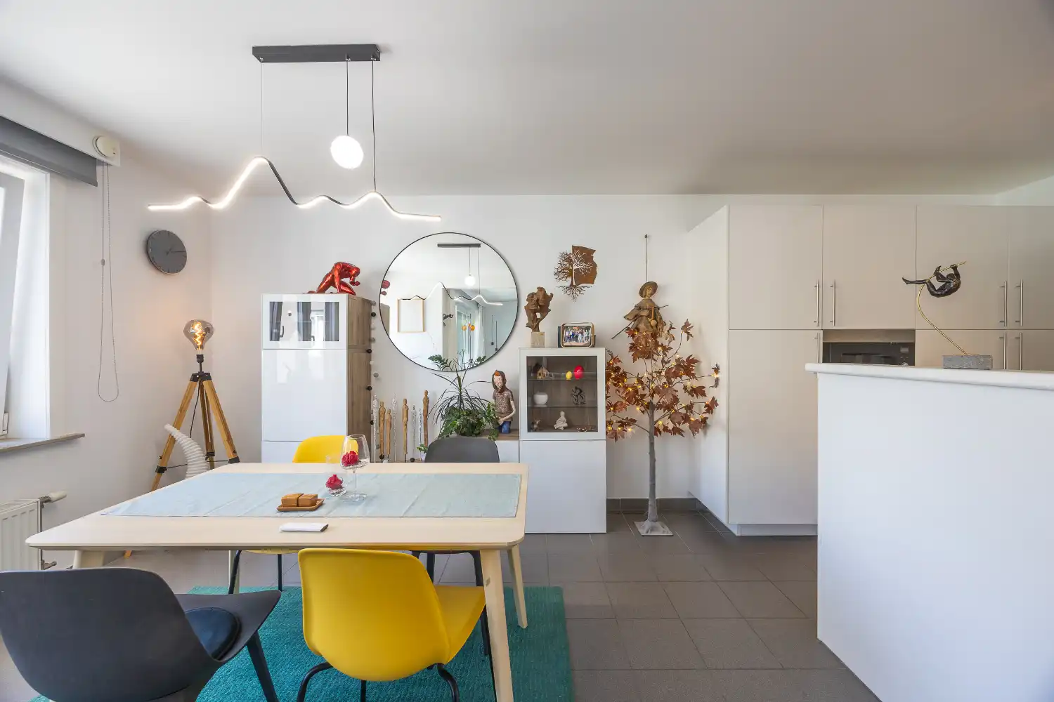 Ruim drie slaapkamer hoek-appartement op centrale ligging! foto 10
