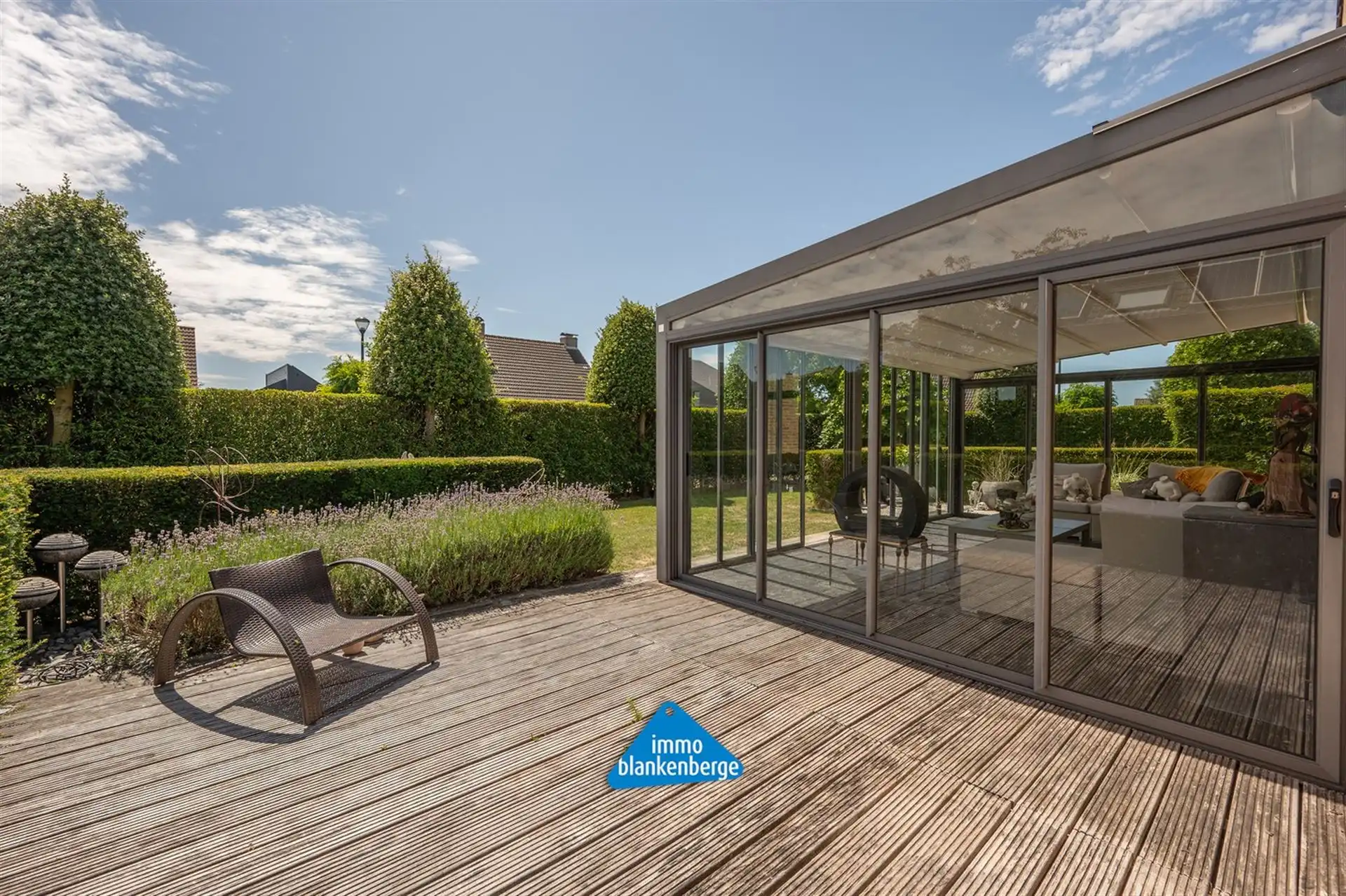 Instapklare Gezinsvilla met Tuin op Rustige en Centrale Ligging foto {{pictureIndex}}