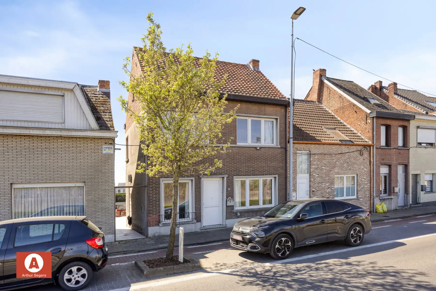 Veder af te werken/te renoveren gezinswoning mét achterbouw foto 3