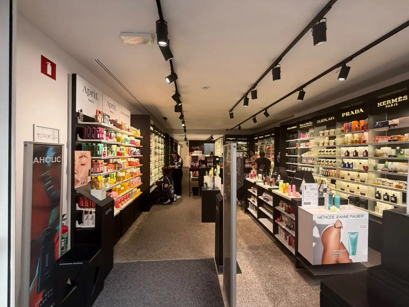 Uitzonderlijk commercieel gelijkvloers op toplocatie in Gent foto 4