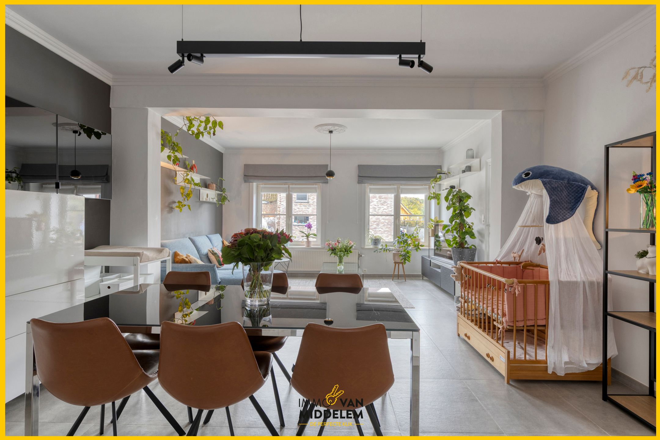 INSTAPKLARE ENERGIEZUINIGE GEZINSWONING MET TUIN EN TERRAS foto 3