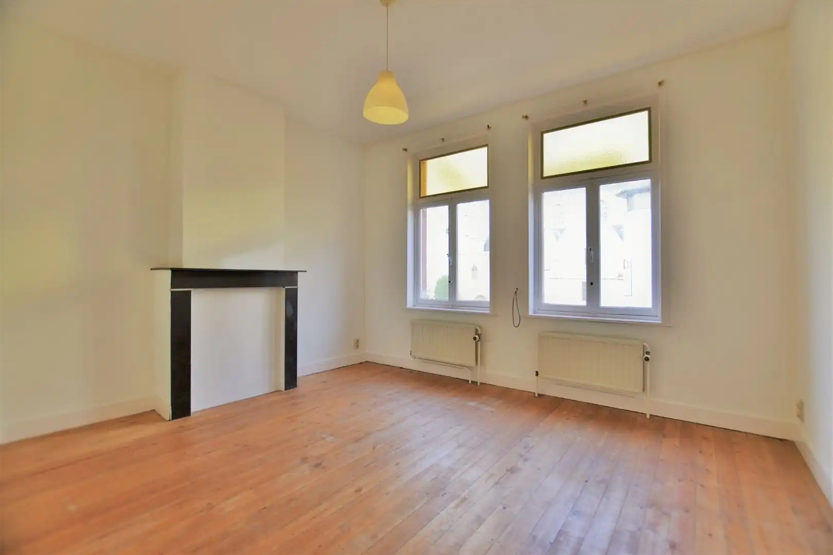 Opbrengsteigendom met 2 entiteiten gelegen in het hartje van centrum Dendermonde  foto 8