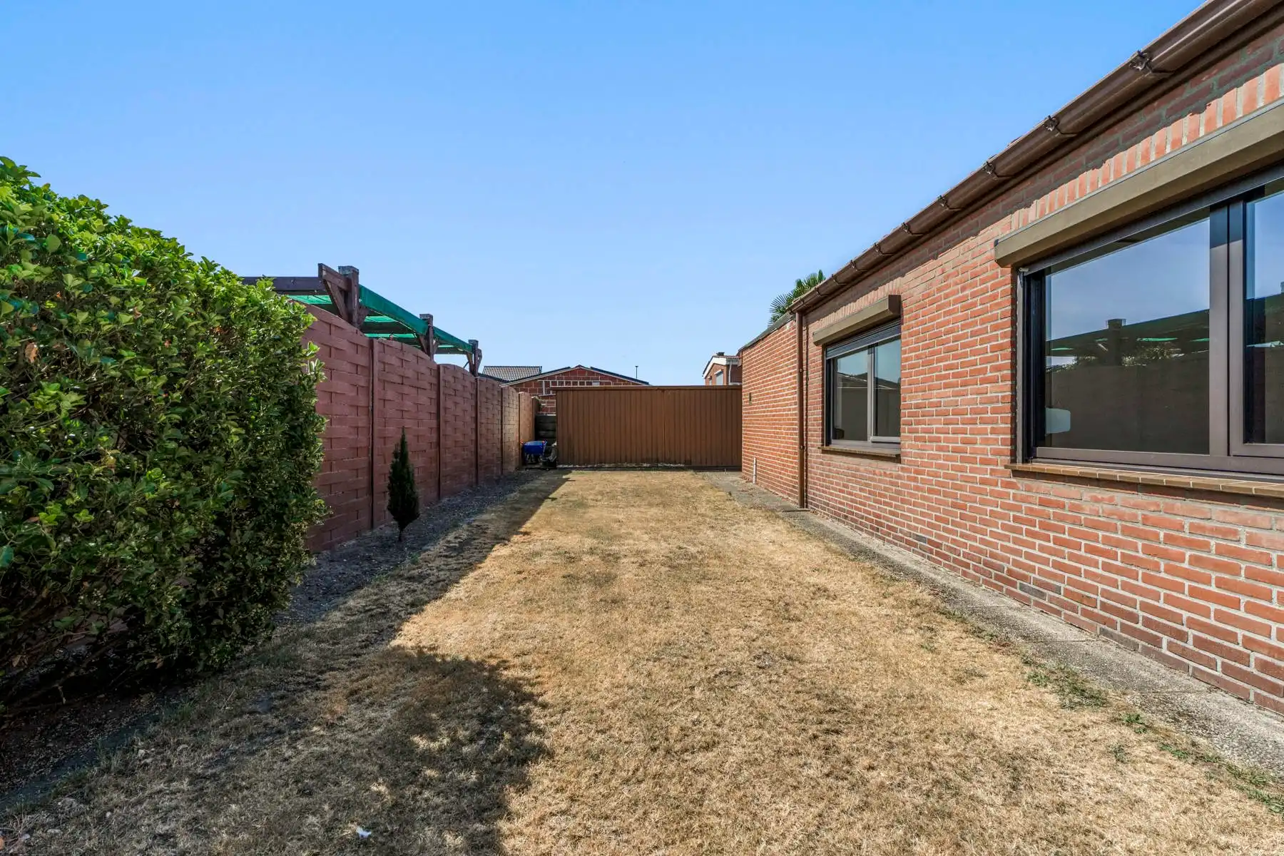 Ruime woning met 4 slaapkamers  foto 9