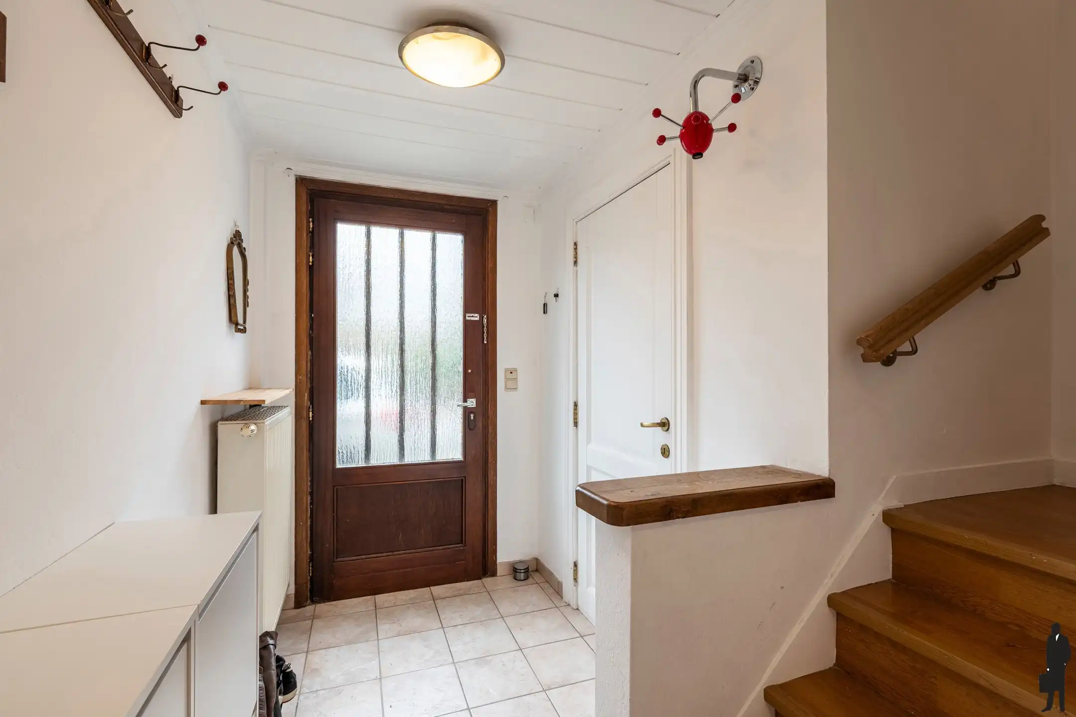 Gezinswoning met tuin, ruime garage en tal van mogelijkheden foto 3