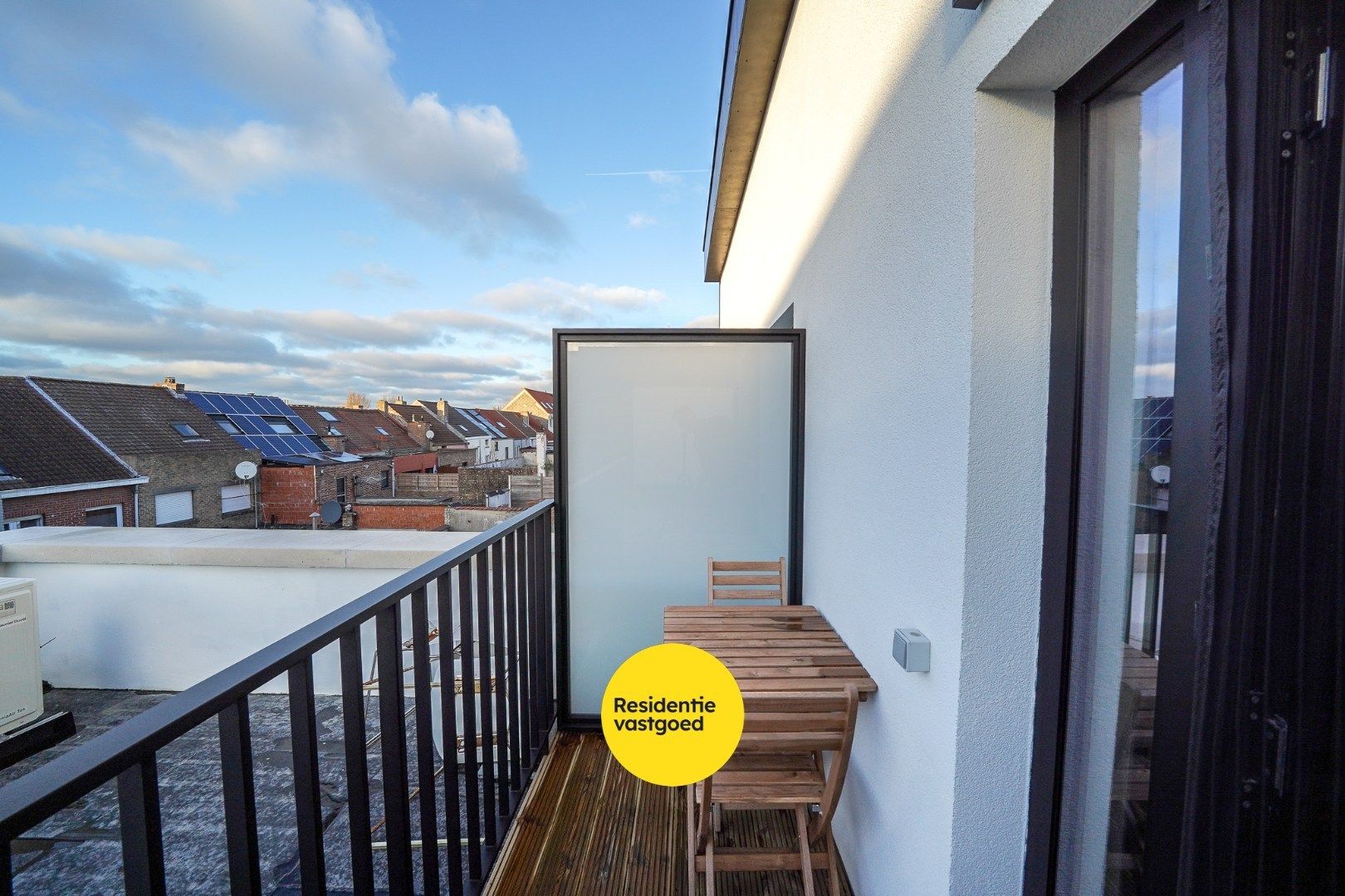 Recent en energiezuinig appartement met autostaanplaats in Bredene foto 11