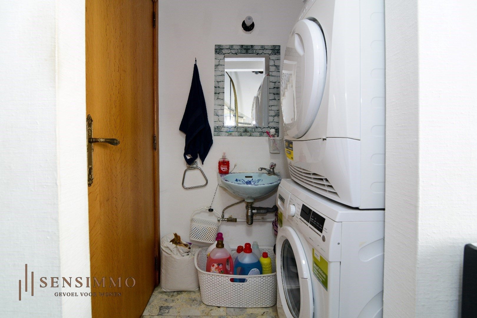 Ruime half open bebouwing met 6 slaapkamers, garage en tuin met energielabel B in Maasmechelen  foto 9