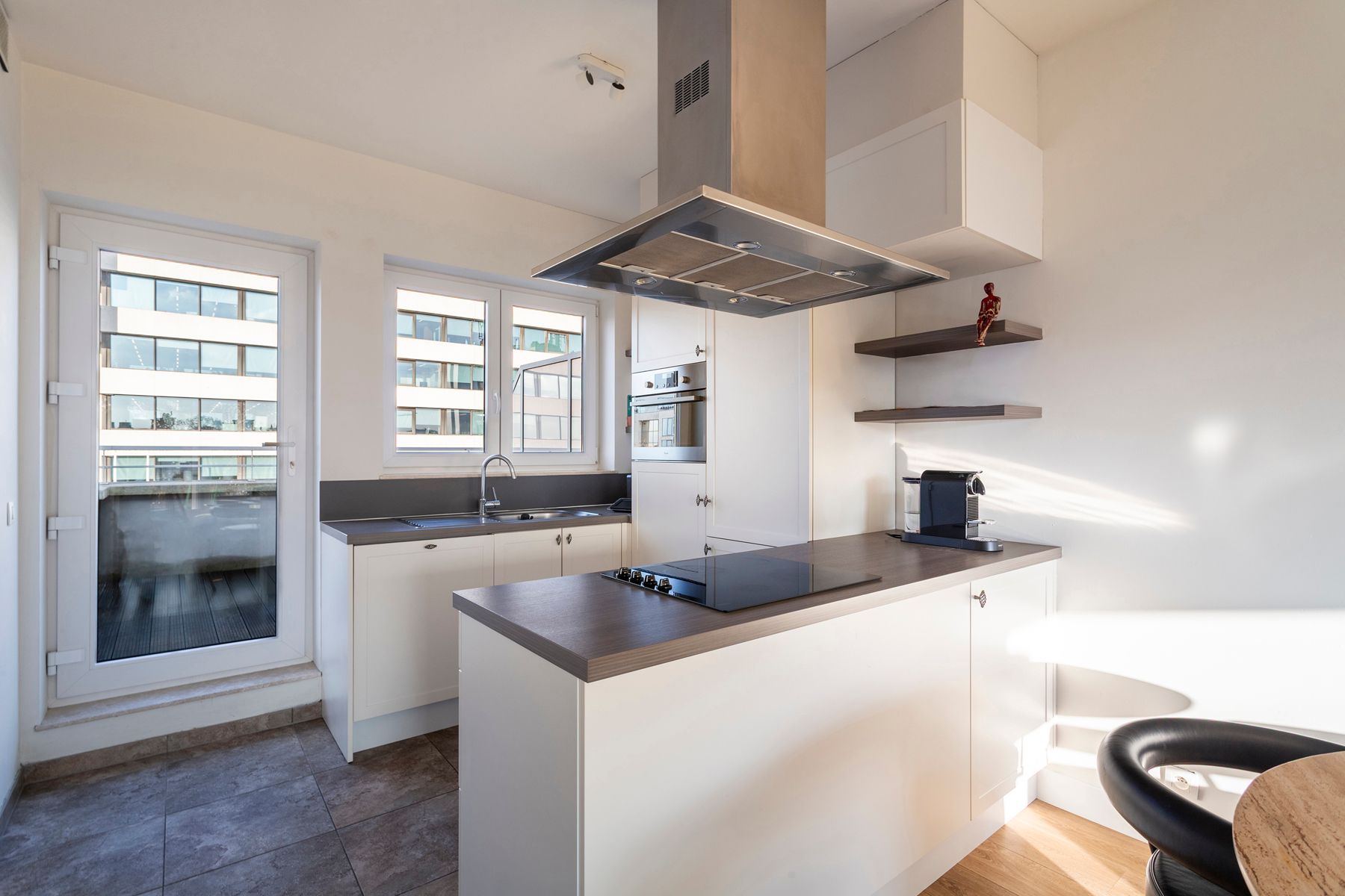 Modern 2 slpk dakappartement met 2 riante terrassen  foto 5