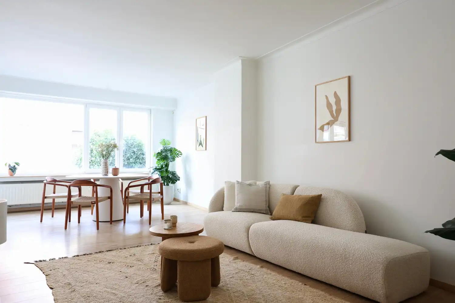 Instapklaar appartement met 2 ruime slks, tuin en parking! foto 2