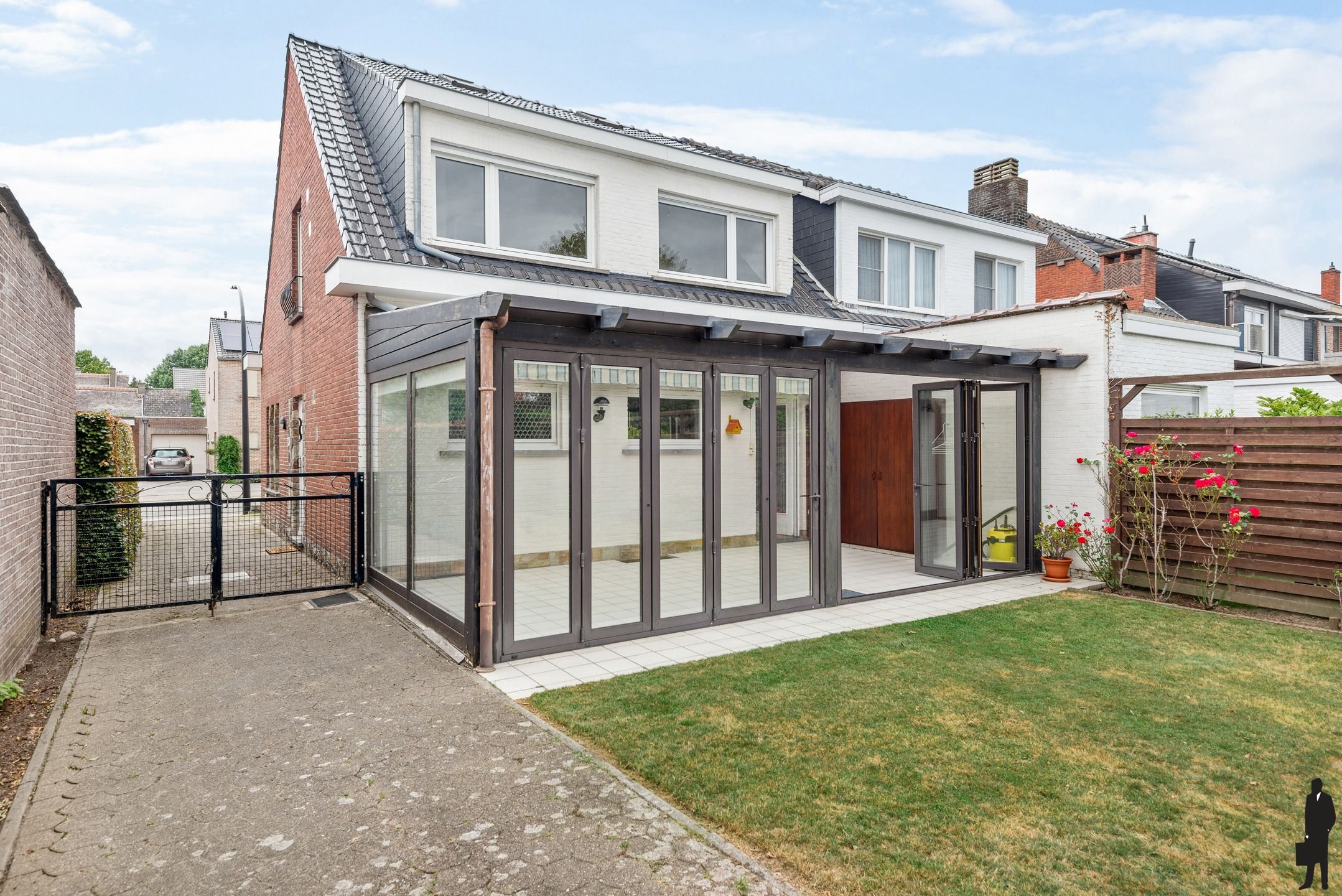 Te renoveren woning met 3 slpks op een TOP locatie in Hove  foto 7