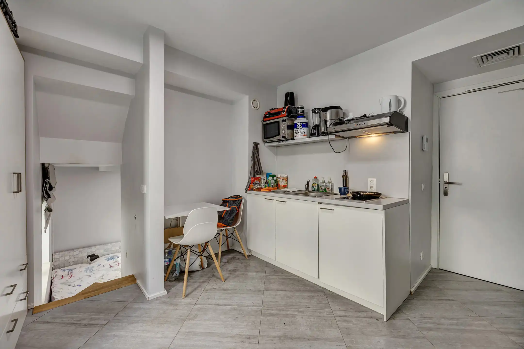 Studio te koop in Brussel!  foto {{pictureIndex}}