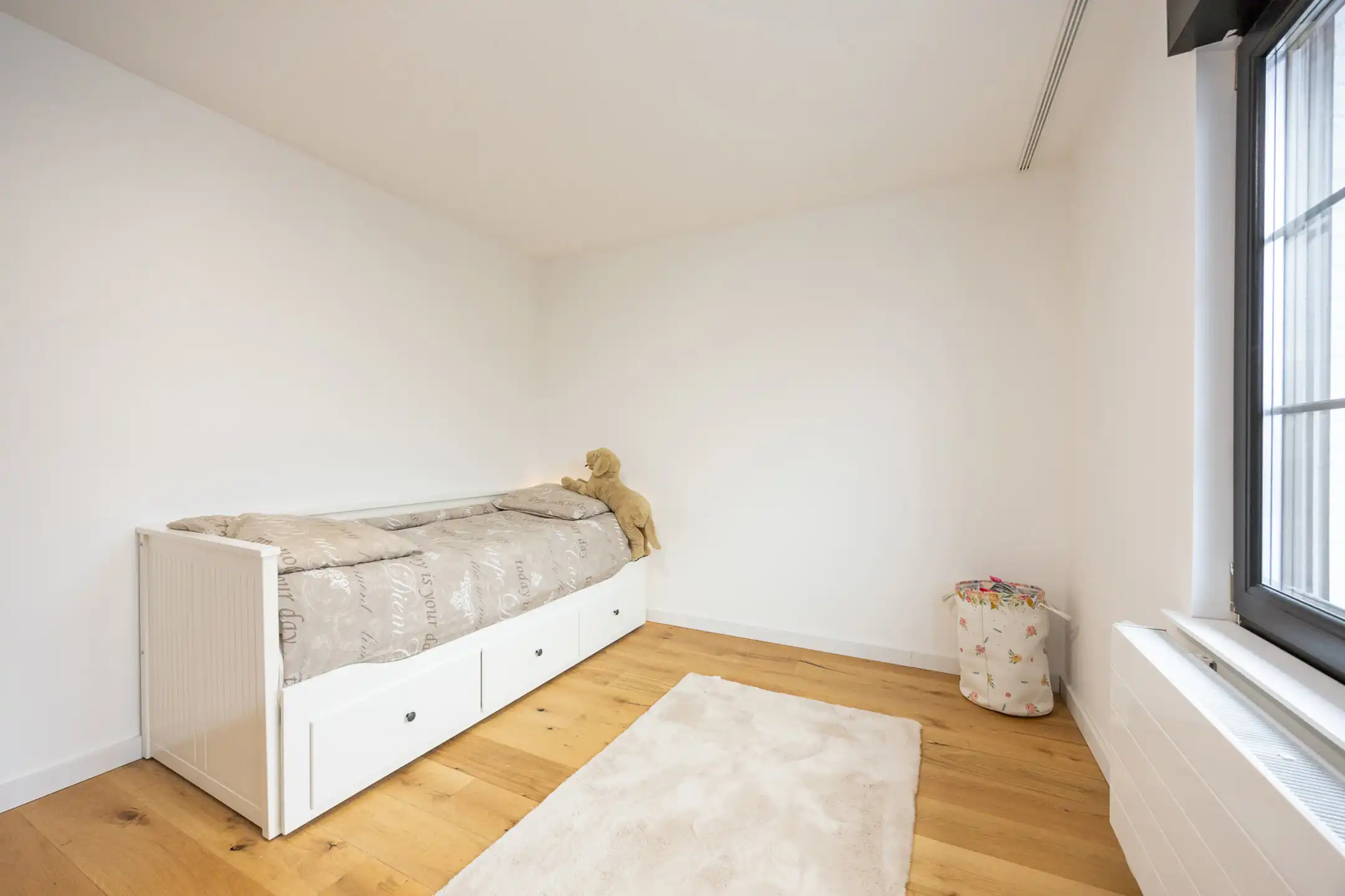 Gunstig gelegen woning met drie slaapkamers en garage foto 26