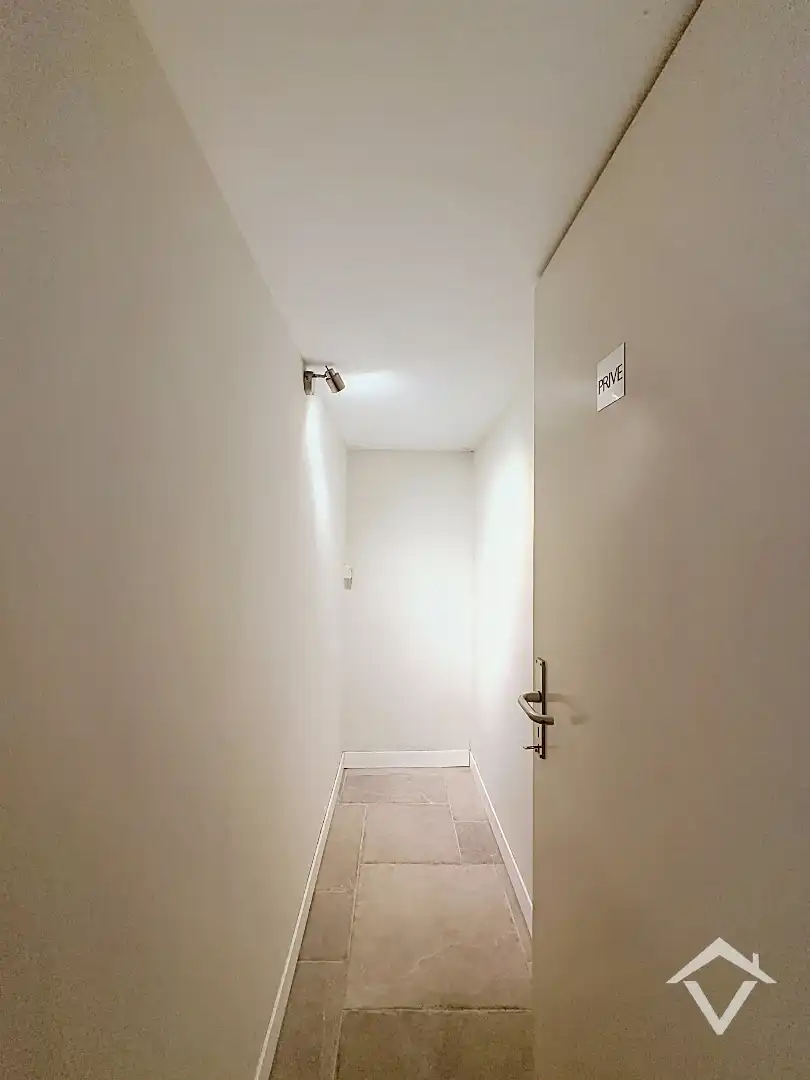 Gerenoveerd appartement in centrum Oostende met 2 slaapkamers foto 11