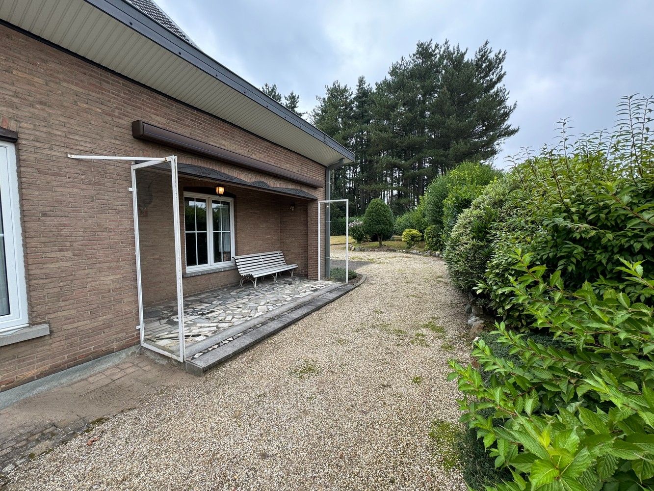 Ruim gezinshuis met grote tuin nabij centrum Zutendaal foto 16