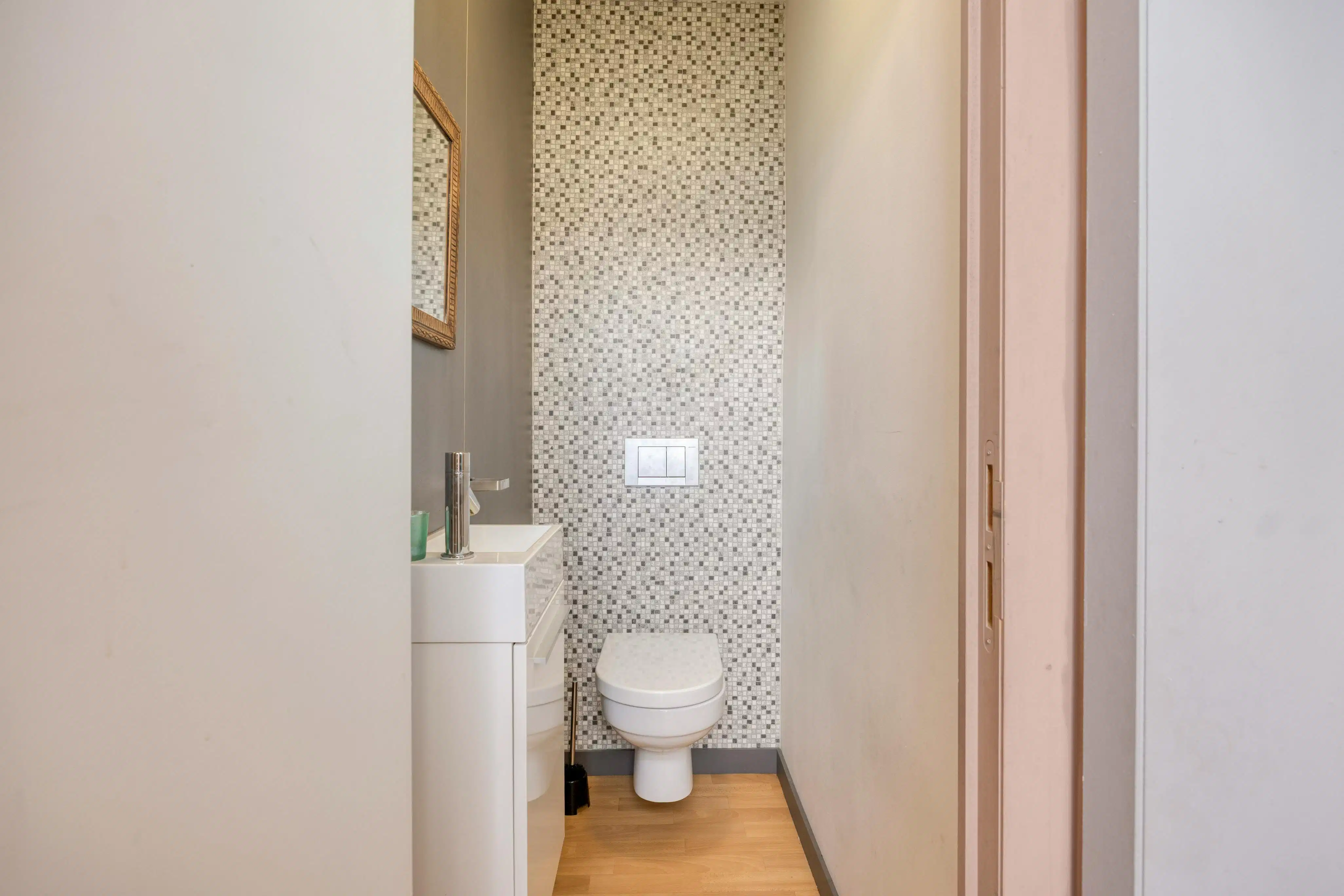 Charmante woning met 2 à 3 slaapkamers te koop te Essen! foto 10