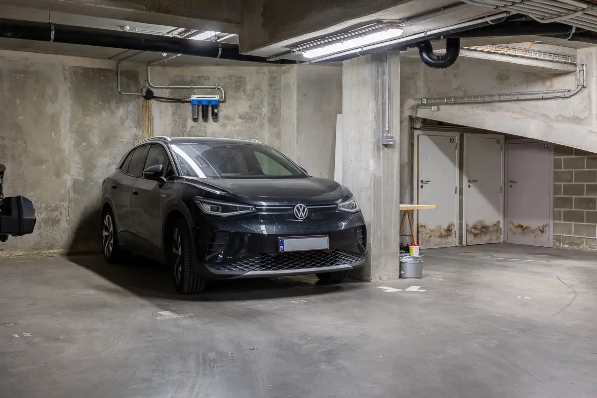Ruim appartement met 3 slaapkamers en ondergrondse parkeerplaats foto 20
