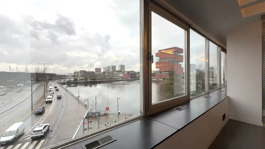 Kantoor te huur met uniek zicht op het MAS in Antwerpen foto 9
