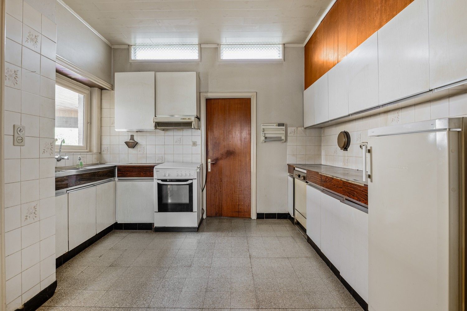 Te renoveren woning met bijzonder veel potentieel op toplocatie te Lint foto 9