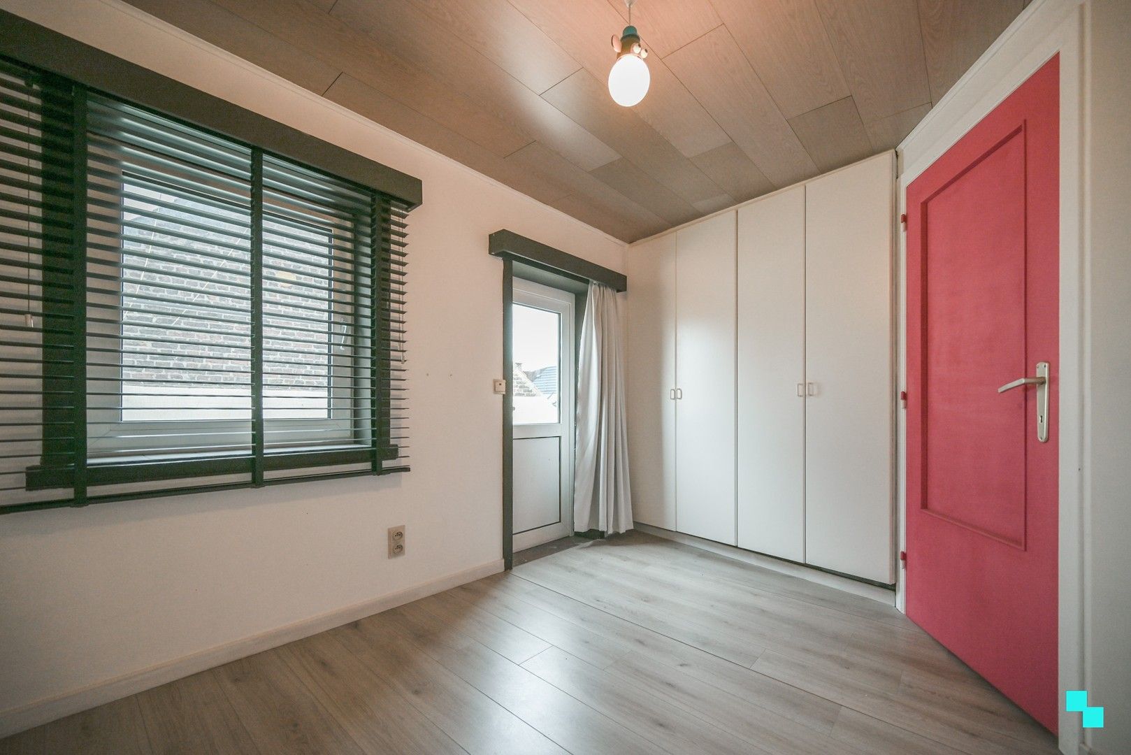 Karaktervolle gezinswoning nabij centrum Kortrijk foto 18