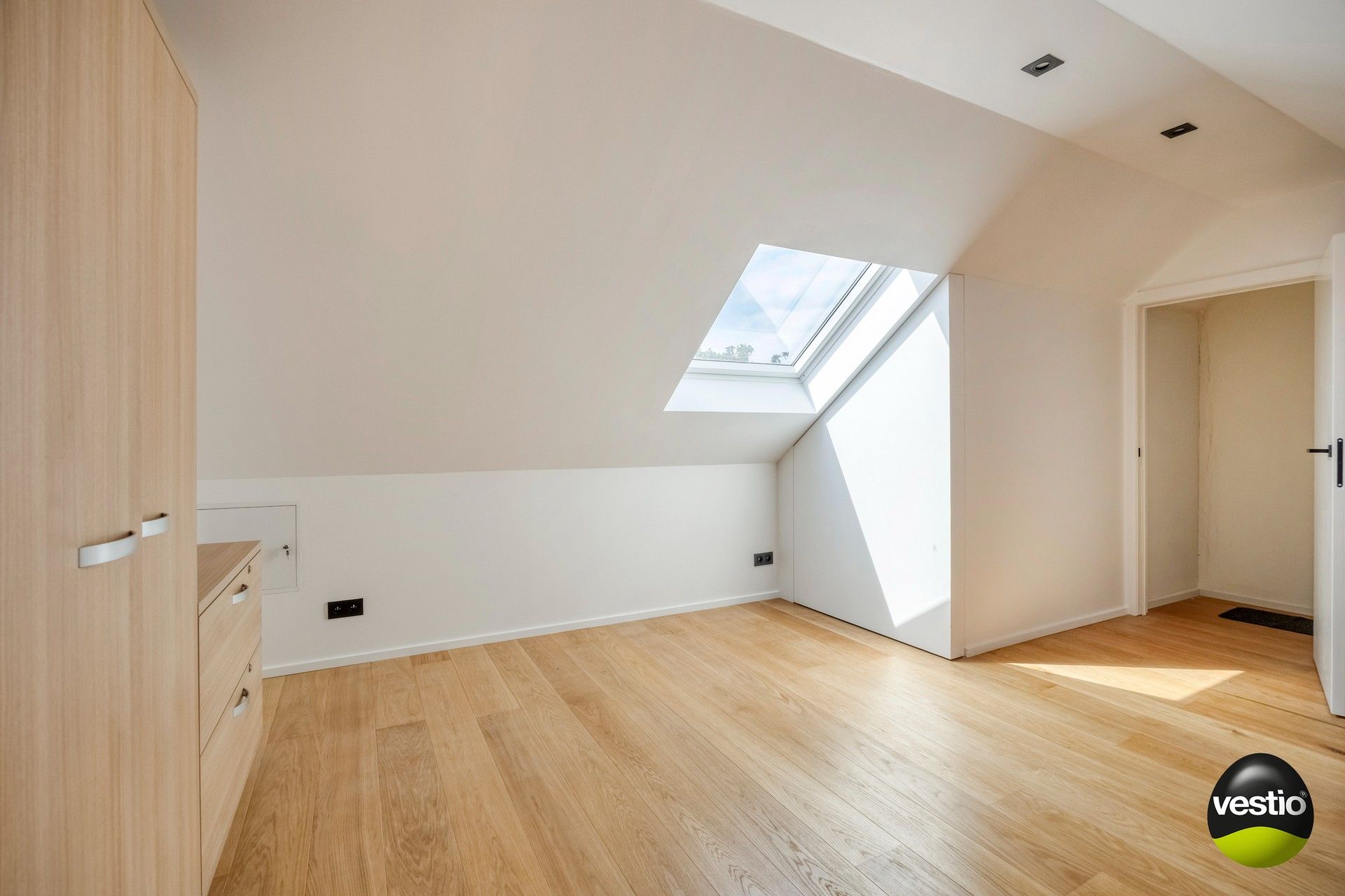 GERENOVEERDE, ENERGIEZUINIGE WONING OP RUSTIGE LOCATIE foto 37